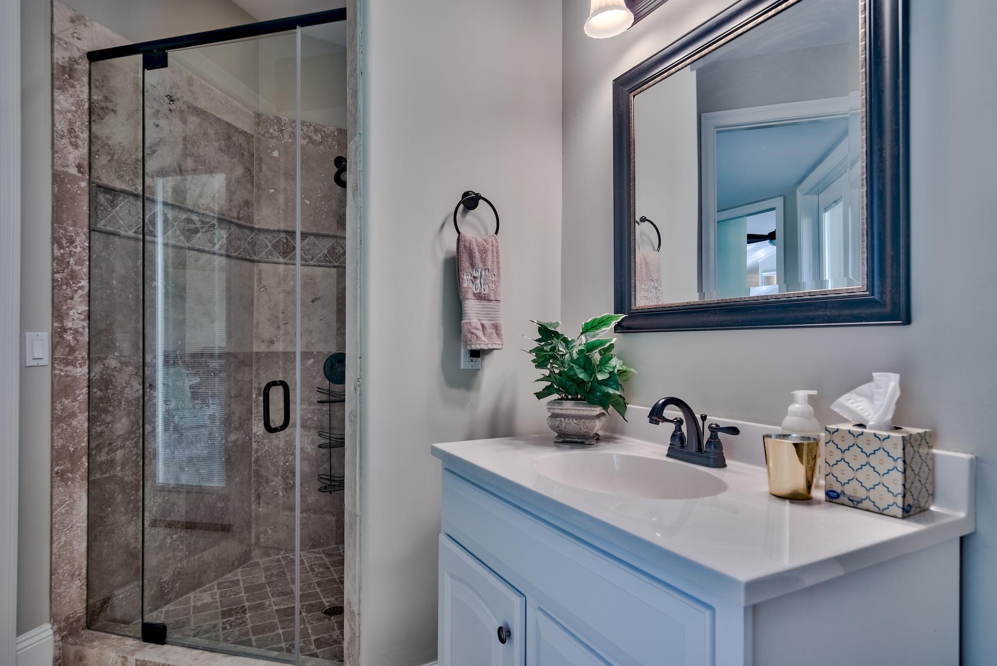 BAYTOWNE AVE EAST - Residential