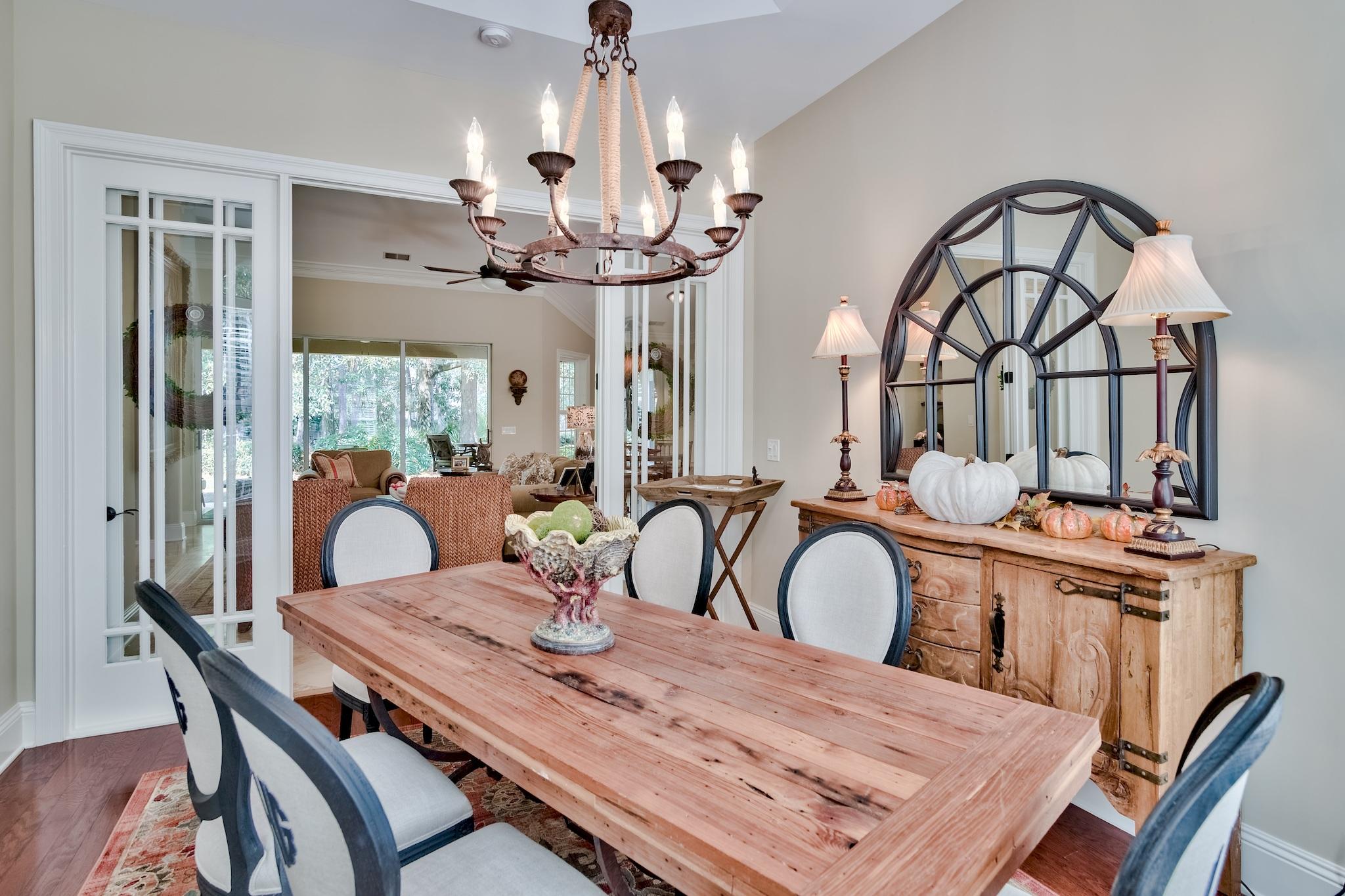 BAYTOWNE AVE EAST - Residential