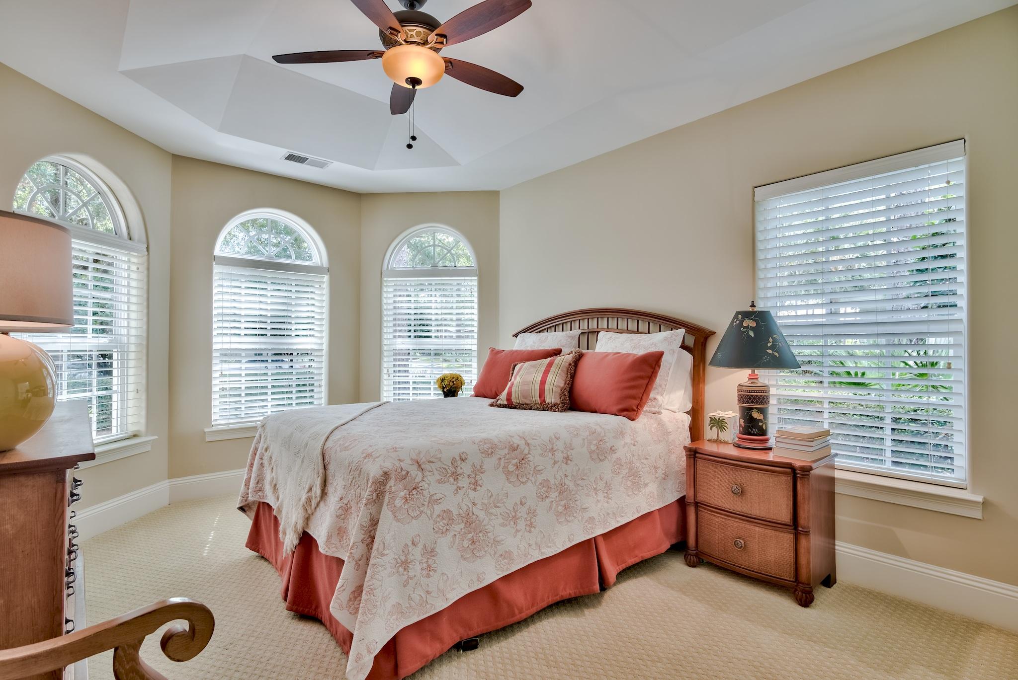 BAYTOWNE AVE EAST - Residential