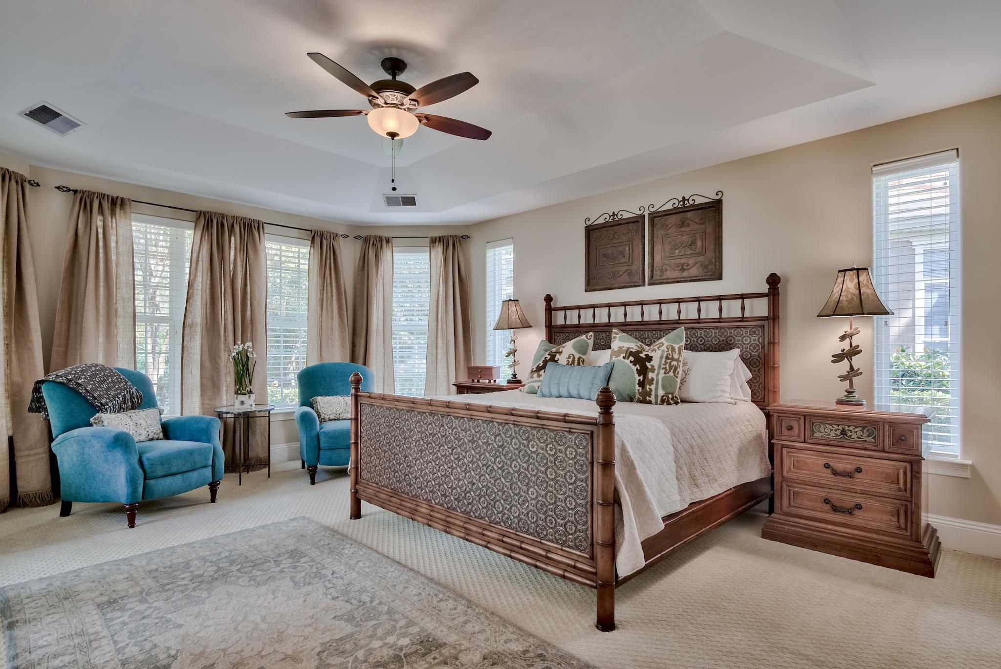 BAYTOWNE AVE EAST - Residential