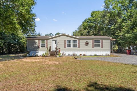 Photo of 8680 John Hamm Road, Milton, FL 32583 (MLS # 988862)