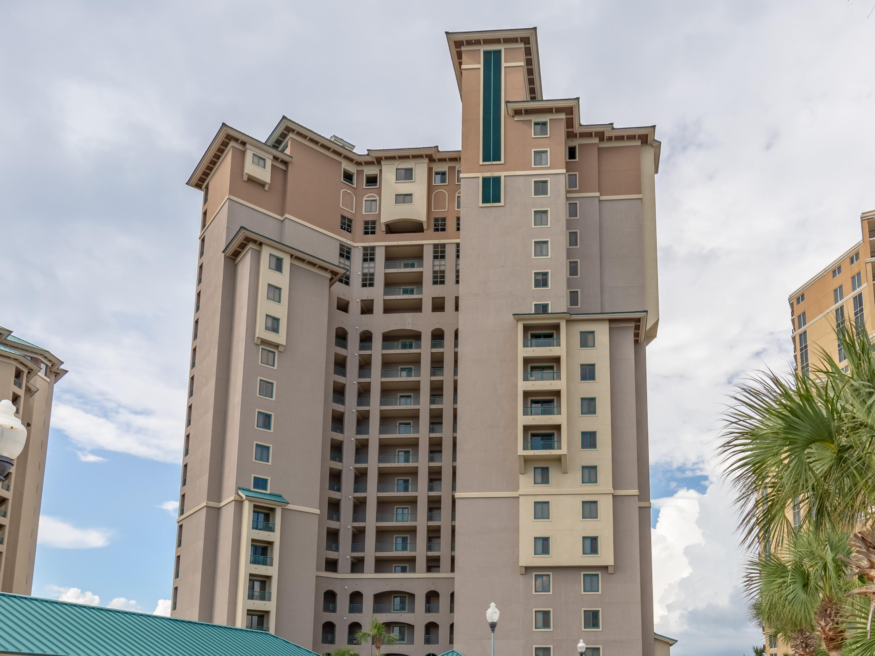 SOUTHWINDS III AT SANDESTIN - Residential