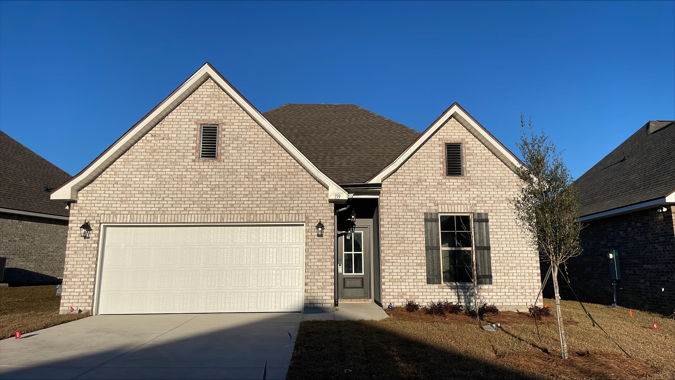 The FALKNER III A in The Bluffs at Lafayette community offers a 4 bedroom, 3 full bathroom open design. Upgrades added (list attached).Special Features: double vanity, garden tub, separate shower, and walk-in closet in master suite, double vanity in 2nd bath, en suite bath in bed 4, kitchen island, walk-in pantry, covered rear porch, recessed lighting, crown molding, ceiling fans in living and master, framed mirrors, smoke and carbon monoxide detectors, landscaping, architectural 30-year shingles, flood lights, and more!Energy Efficient Features: tankless gas water heater, kitchen appliance package with gas range, vinyl low E windows, and more! Energy Star Partner.