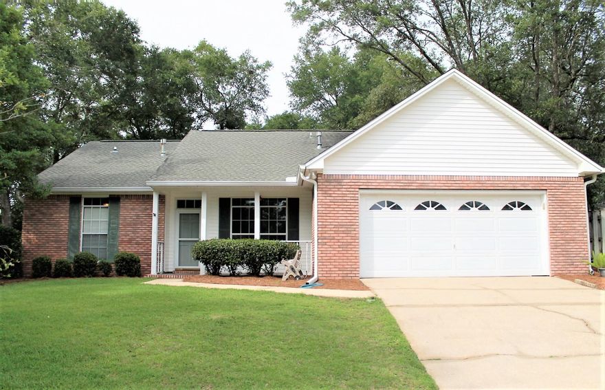 Beautiful 3 bedroom 2 Bath home, located in the highly desired and gated neighborhood of Parkwood Estates. Close walking distance to Bluewater Bay Elementary. The kitchen has been upgraded with custom cabinets, stainless appliances, large island, new lighting and tile floors. The main living area is accented with tile floors, gas fireplace and opens out to the large private back yard with fire pit, perfect for entertaining. The additional bedrooms are nice size and share a Jack and Jill bathroom. THIS IS A MUST SEE!!