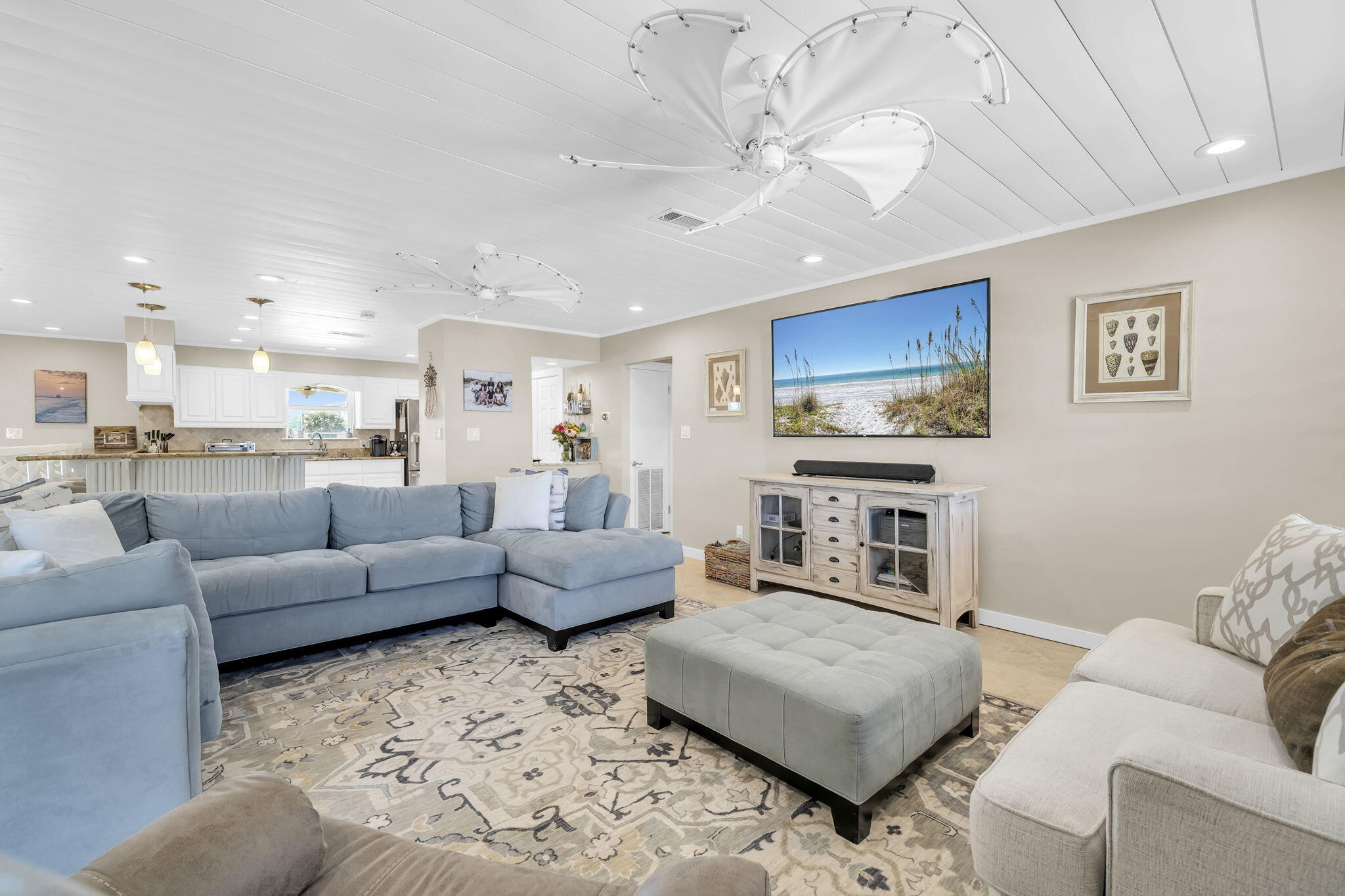 HOLIDAY ISLE - Residential