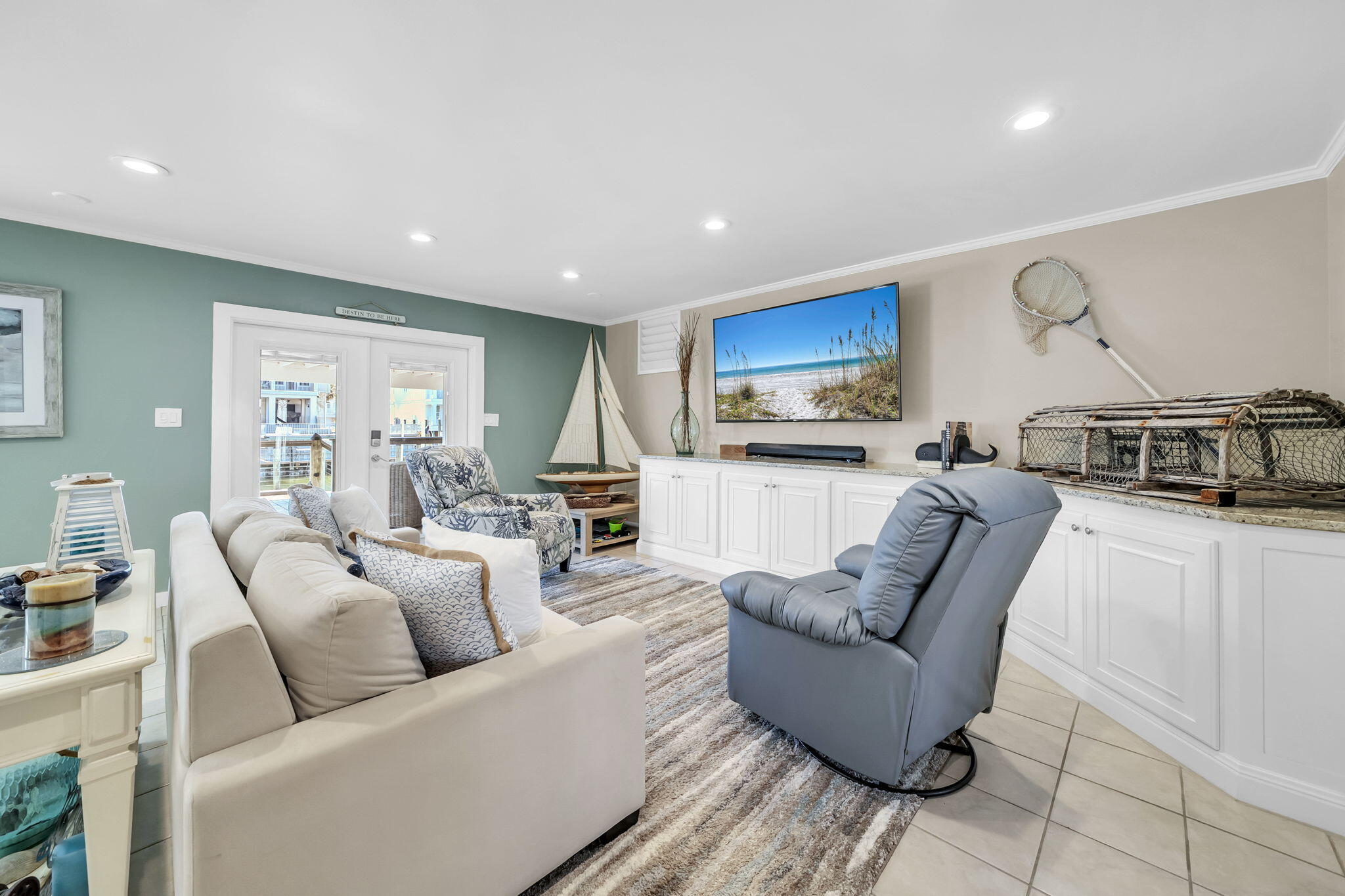 HOLIDAY ISLE - Residential