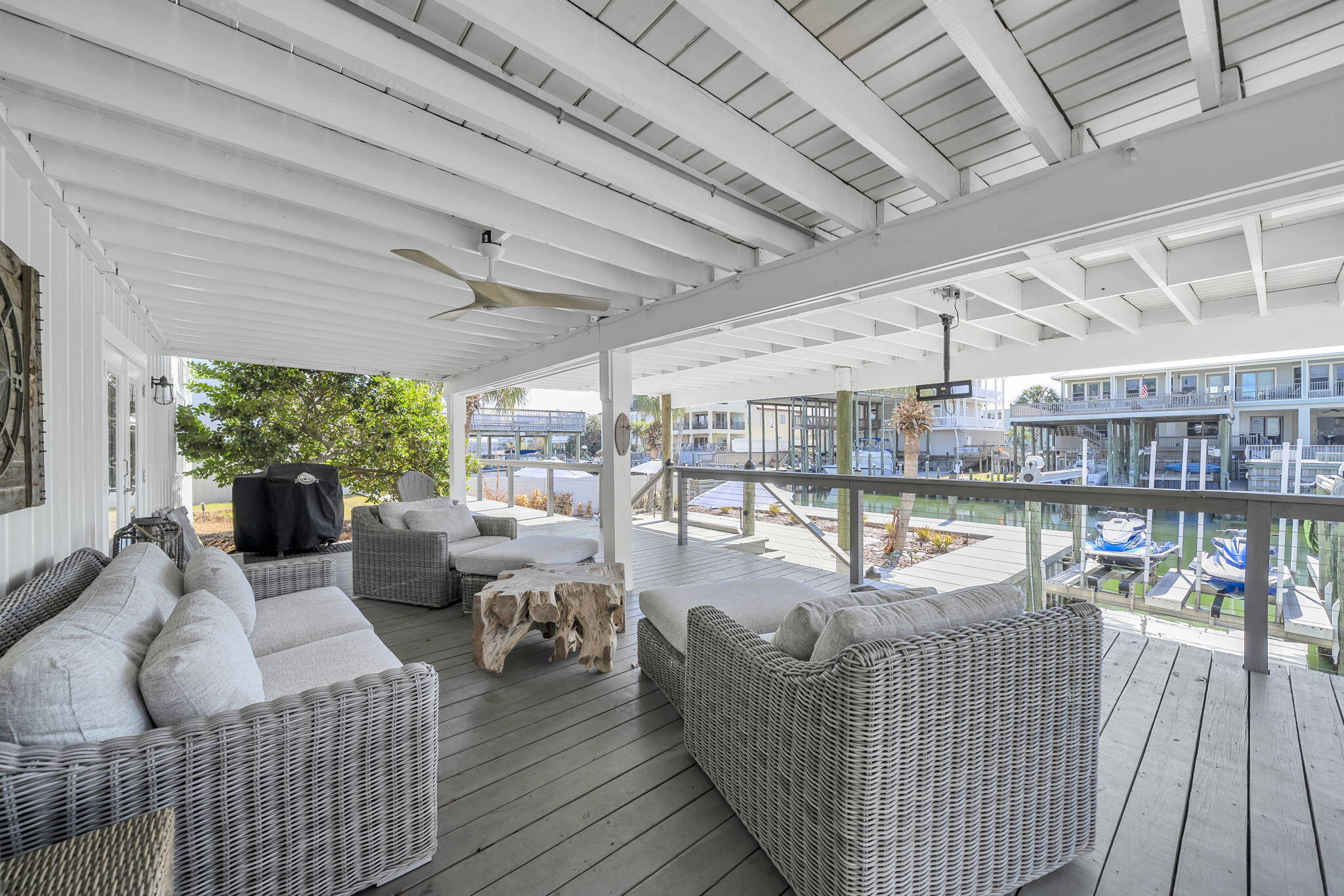 HOLIDAY ISLE - Residential