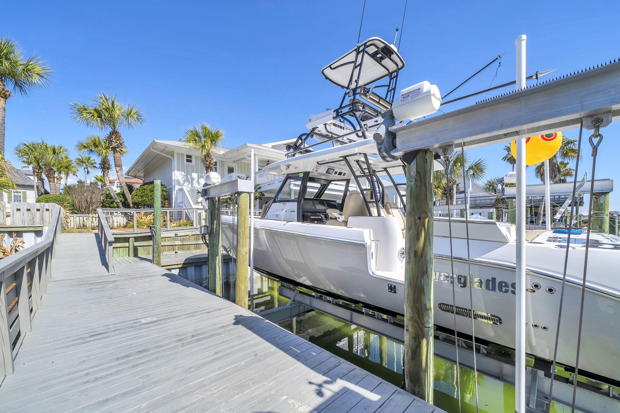 HOLIDAY ISLE - Residential