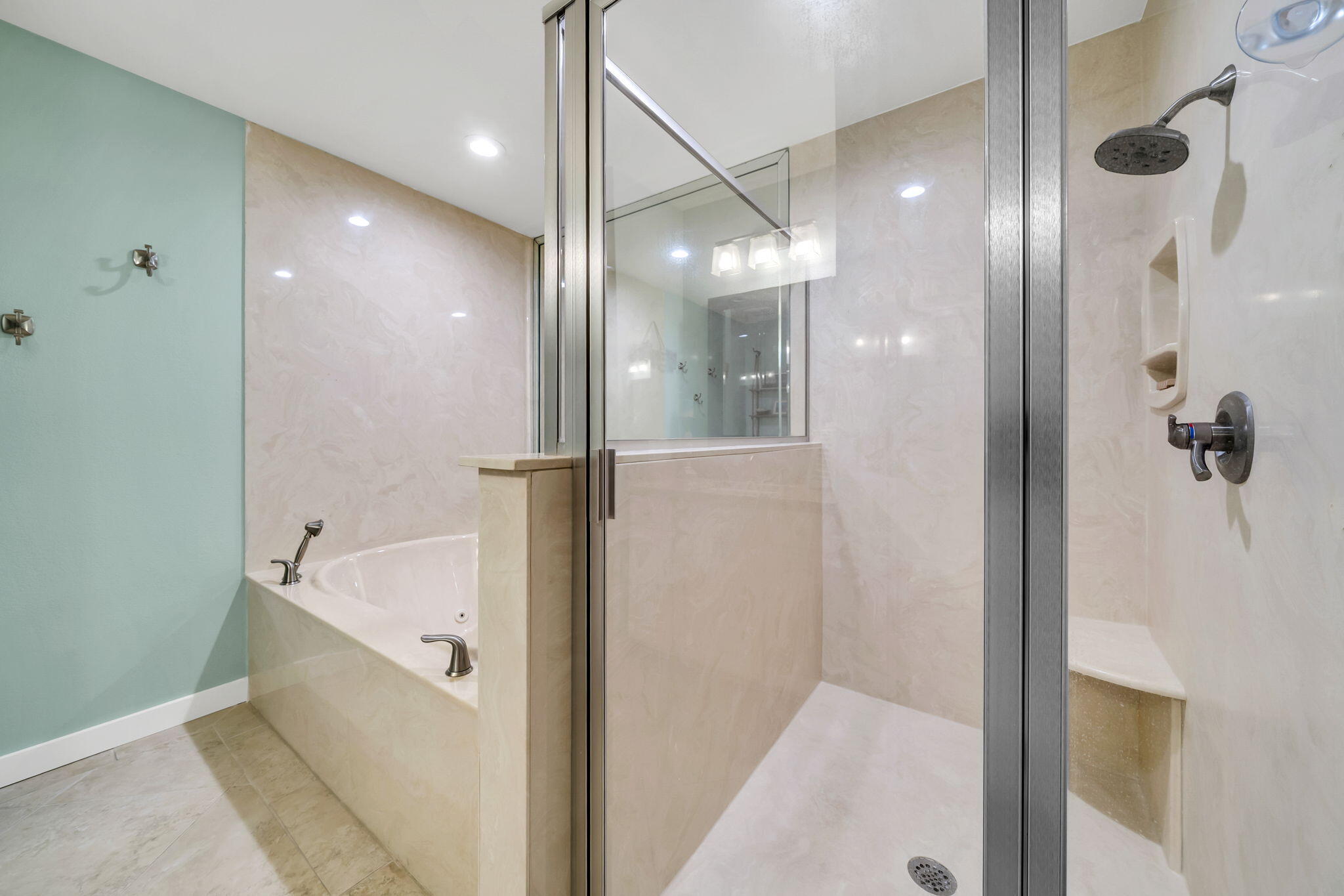 HOLIDAY ISLE - Residential