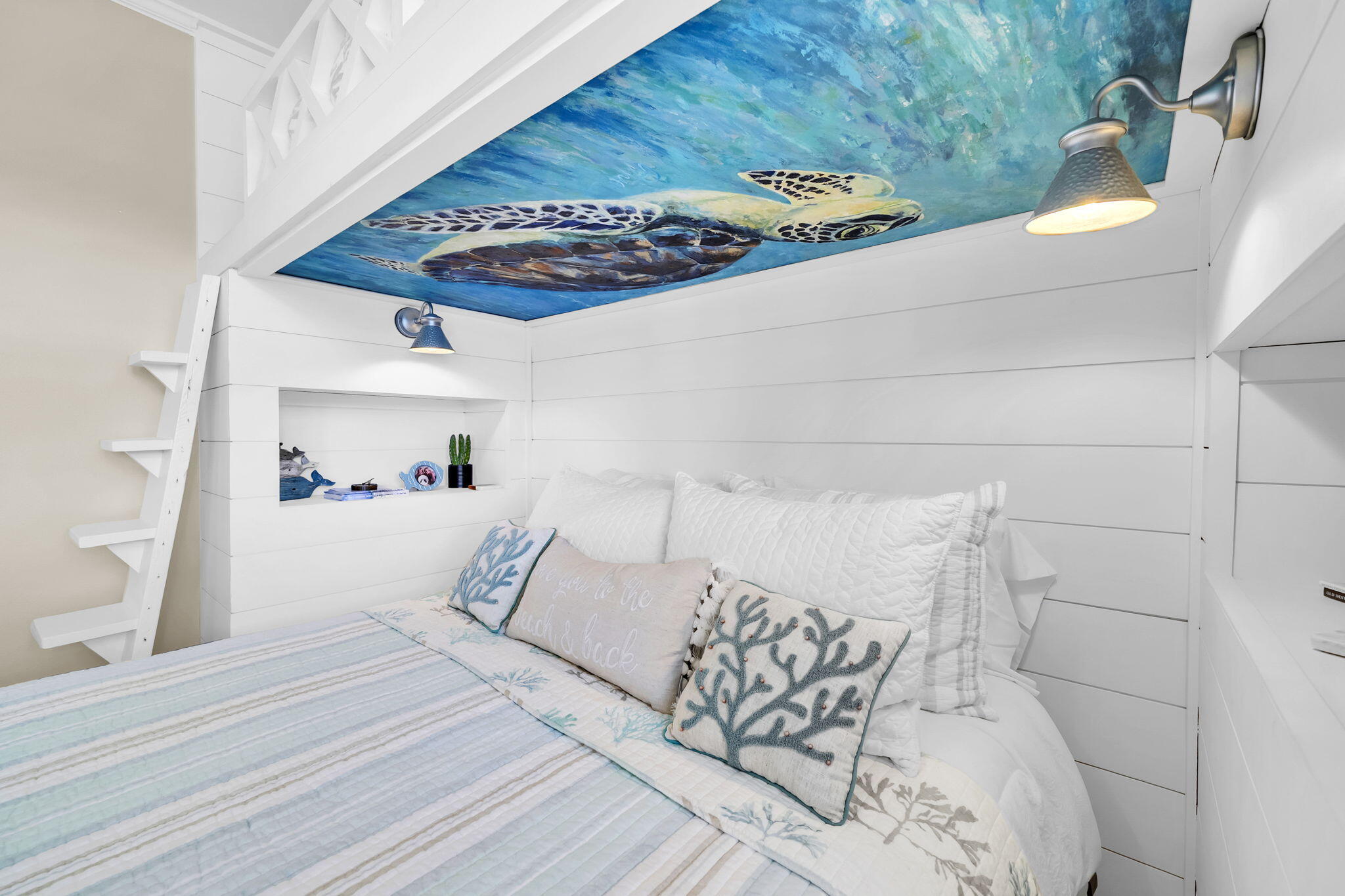 HOLIDAY ISLE - Residential