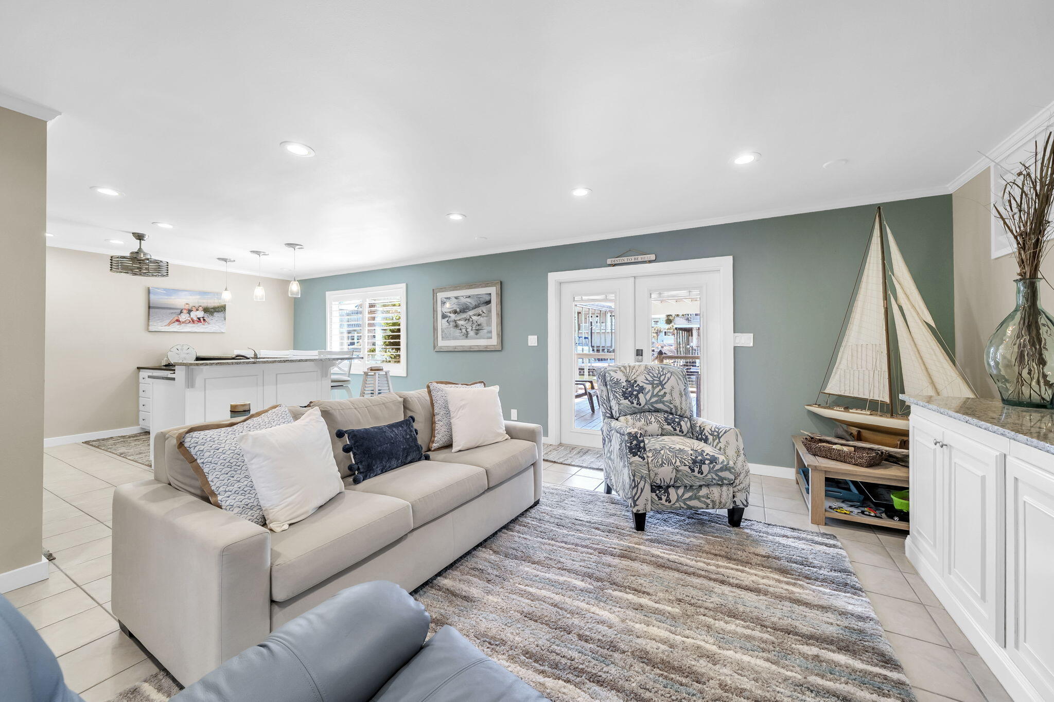 HOLIDAY ISLE - Residential