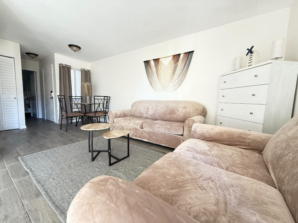 FOUNTAINHEAD COND UNIT 25A - Residential