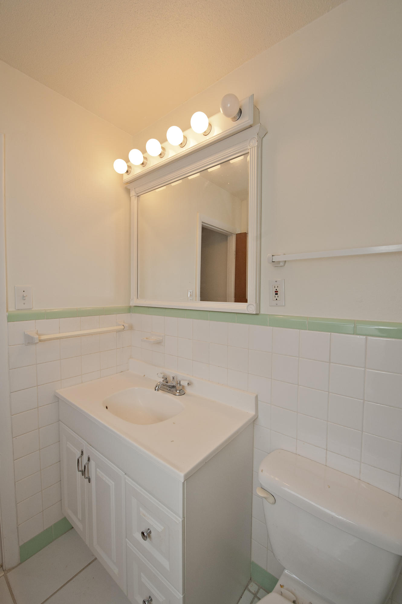 VESTA HEIGHTS 4TH ADDN - Residential