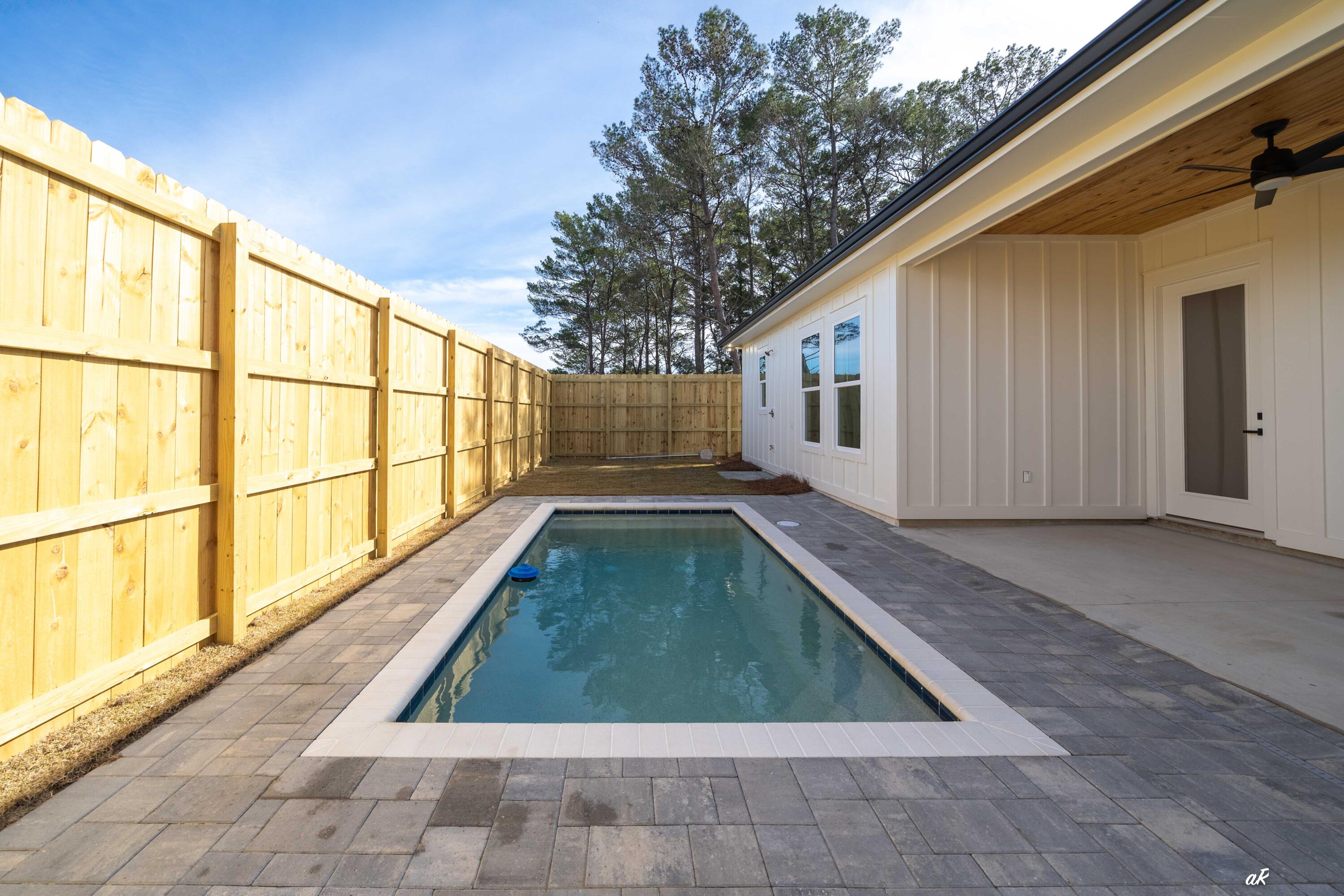 RIVIERA BEACH 1ST ADDN - Residential