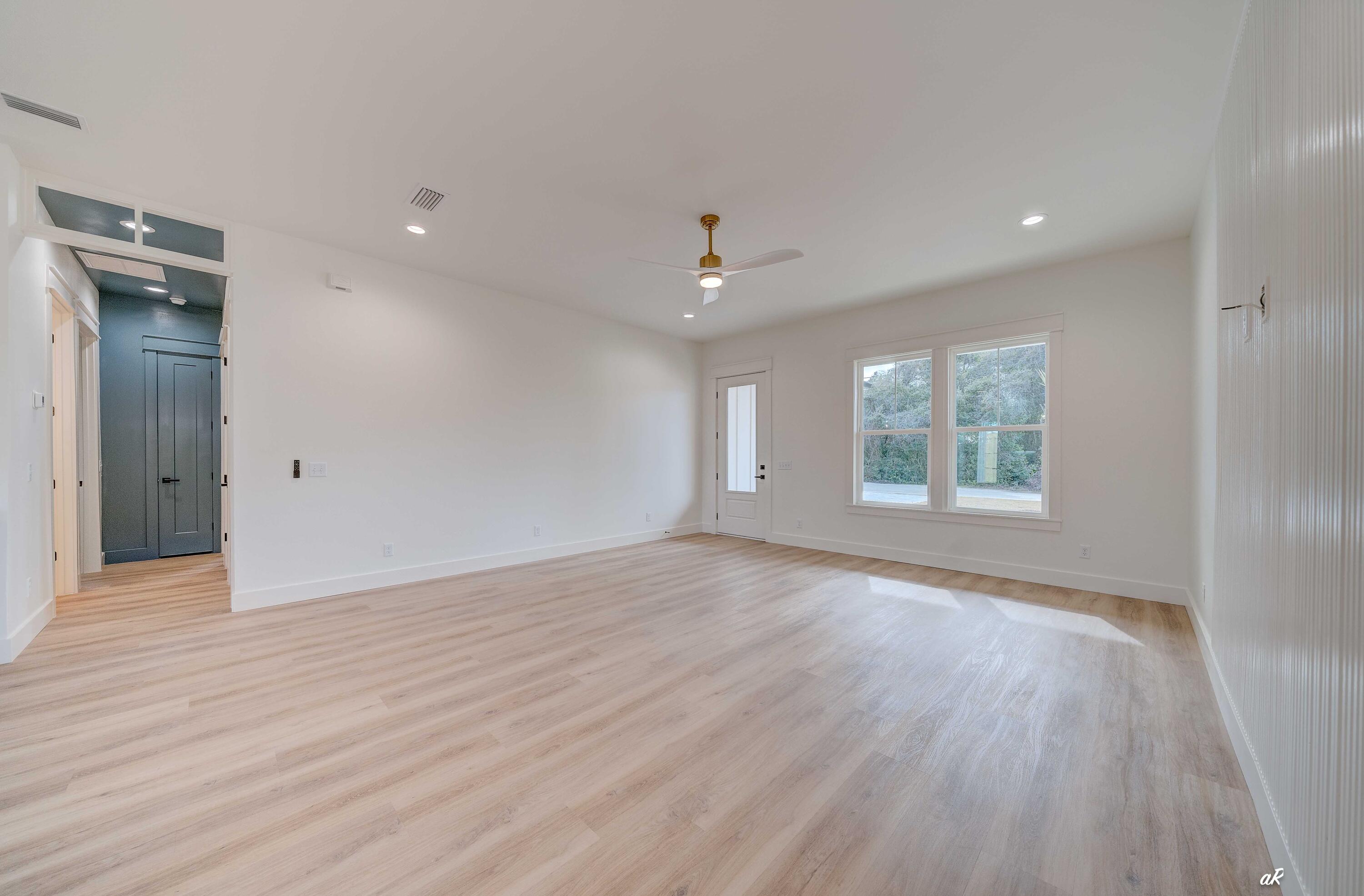 RIVIERA BEACH 1ST ADDN - Residential