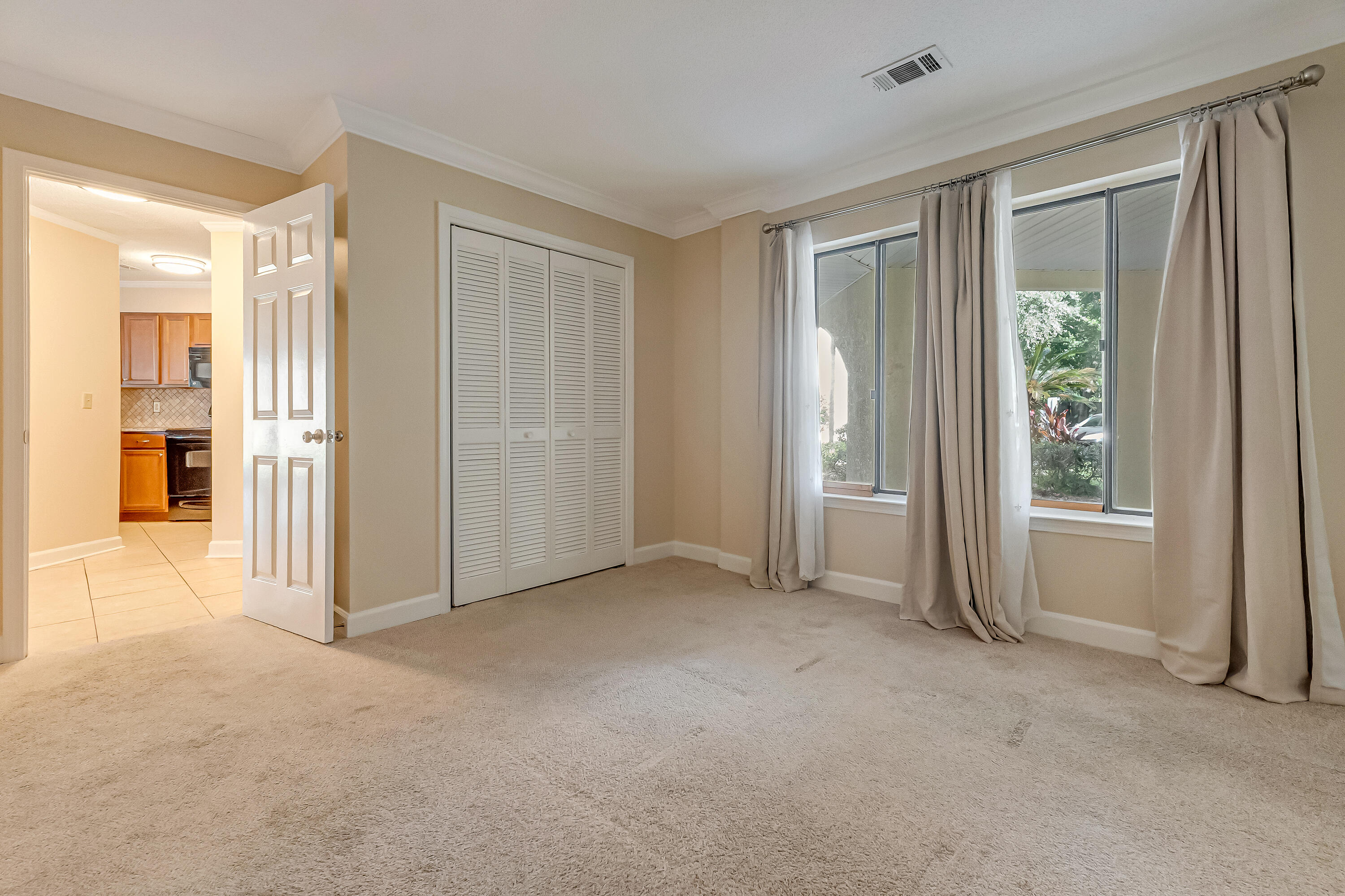 LAKESIDE CONDO AT BLUEWATER BAY - Residential Lease