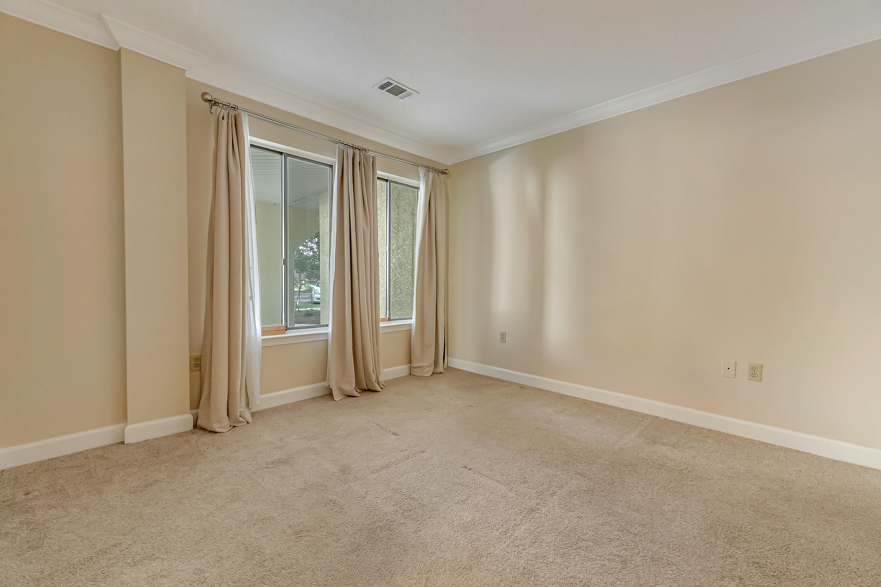 LAKESIDE CONDO AT BLUEWATER BAY - Residential Lease