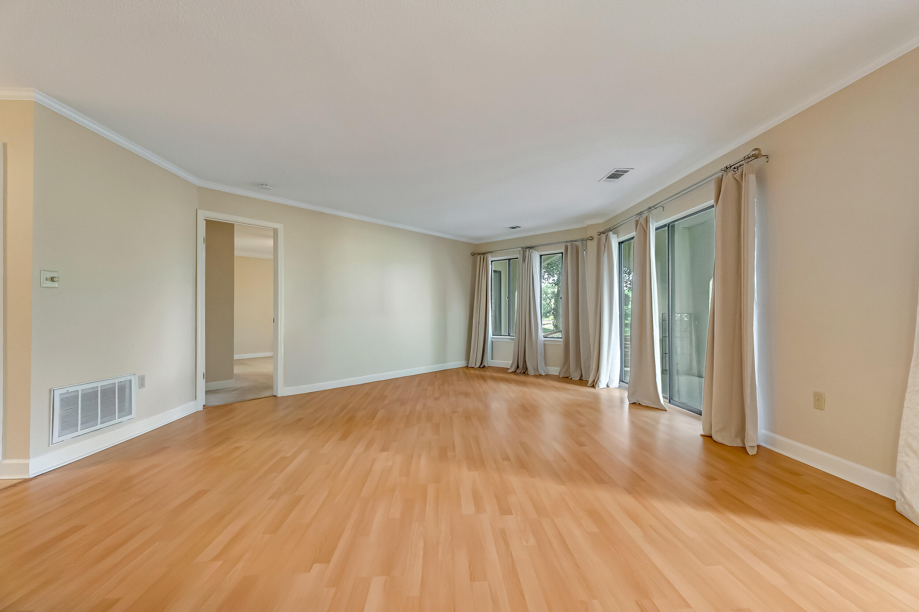 LAKESIDE CONDO AT BLUEWATER BAY - Residential Lease