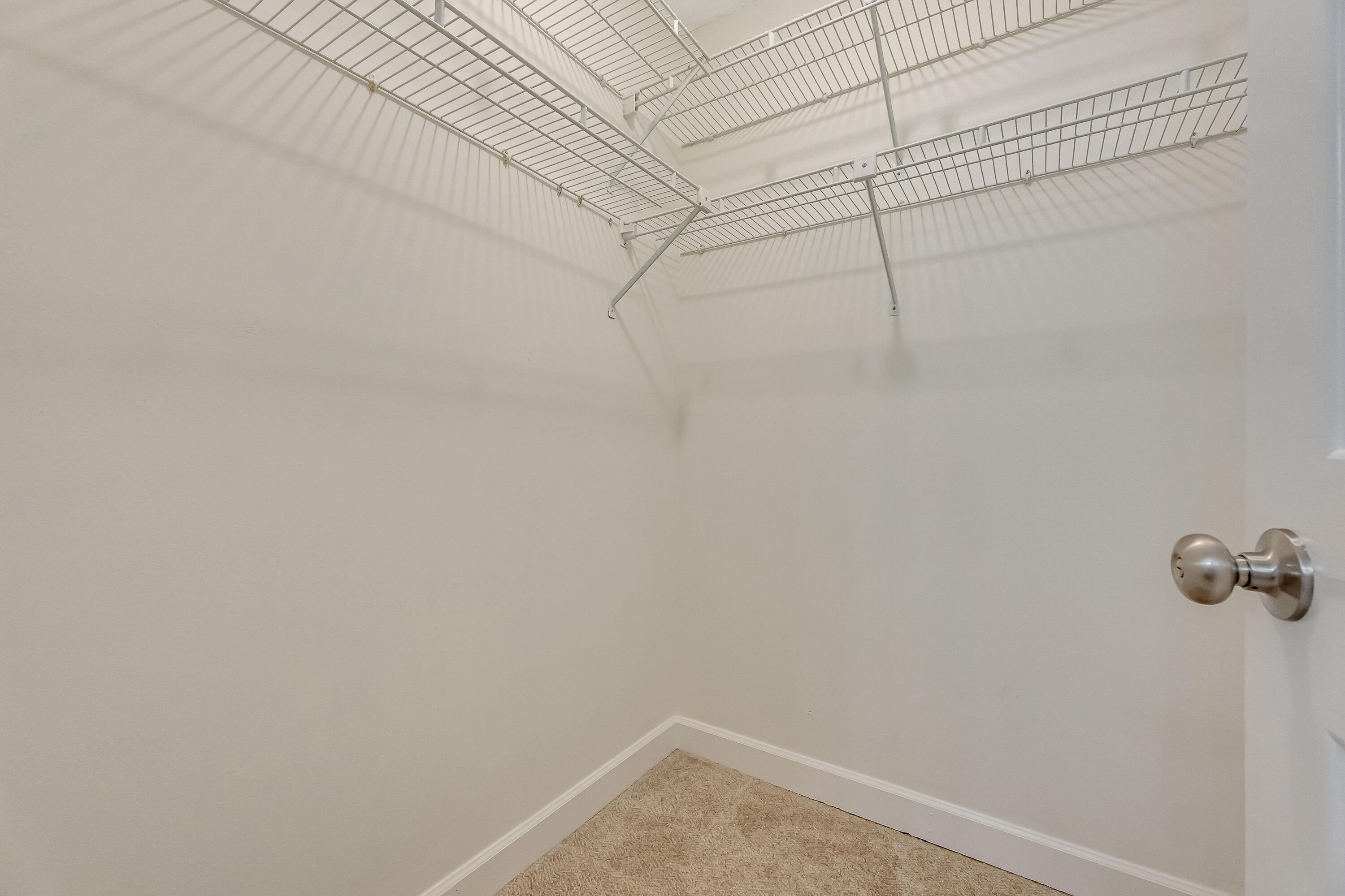 LAKESIDE CONDO AT BLUEWATER BAY - Residential Lease