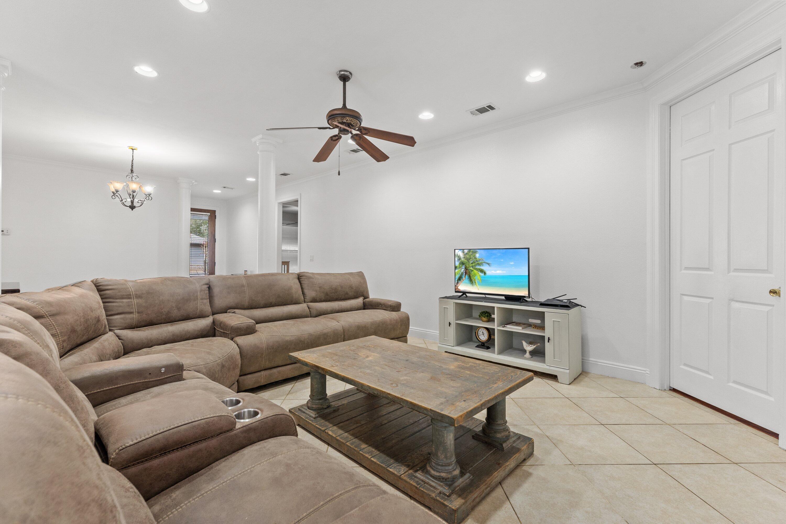 CANOPIES OF FREEPORT - Residential