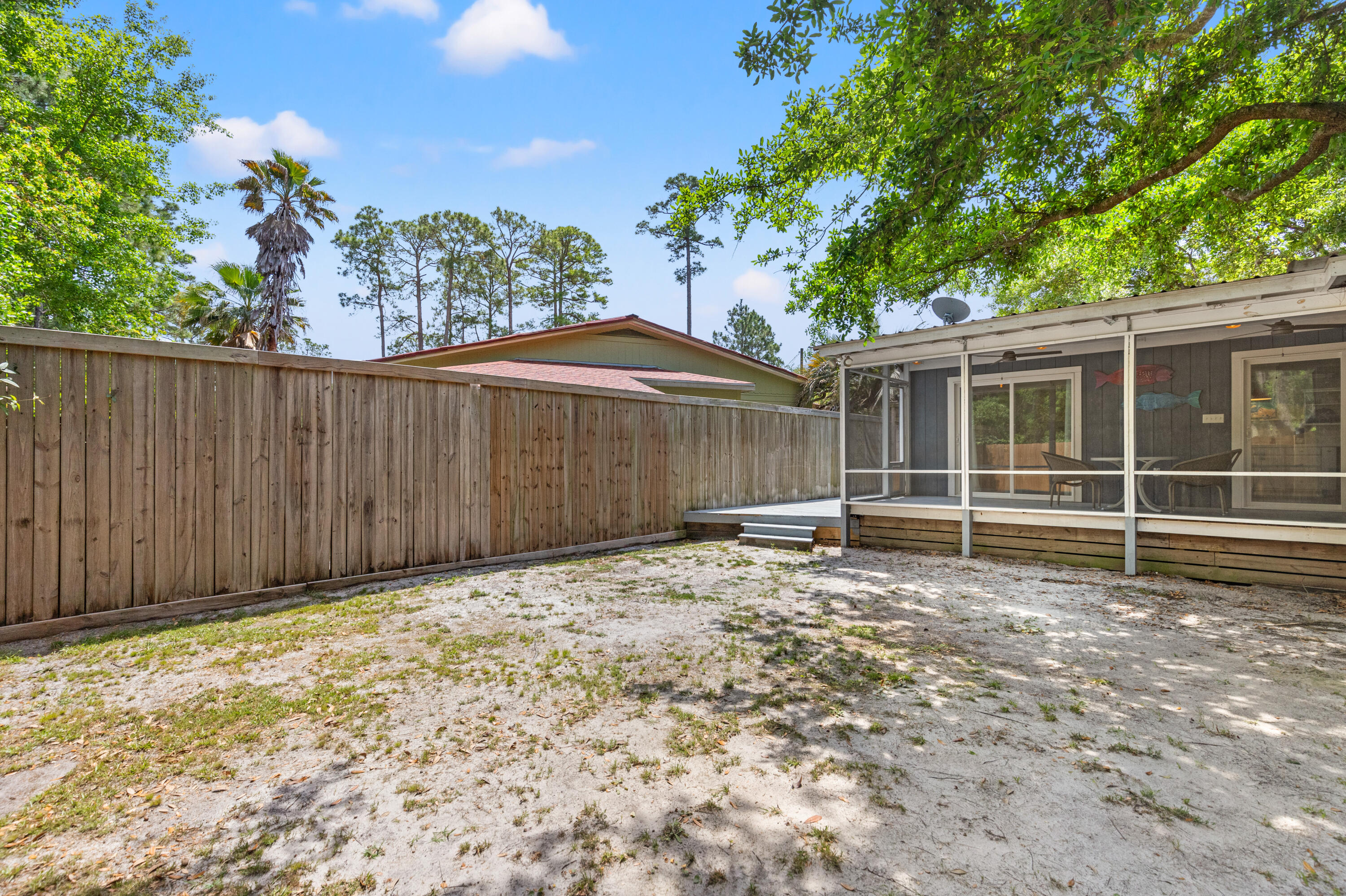 East hewitt - Residential Lease