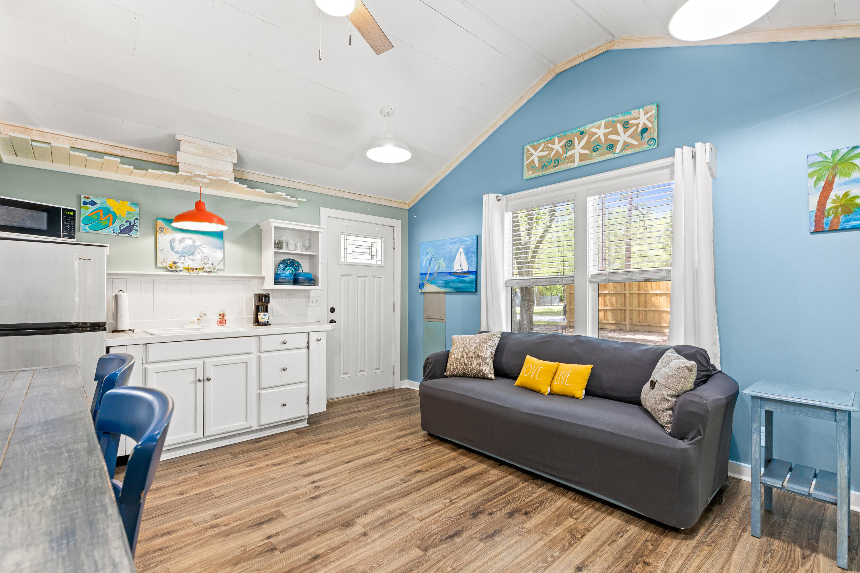 East hewitt - Residential Lease