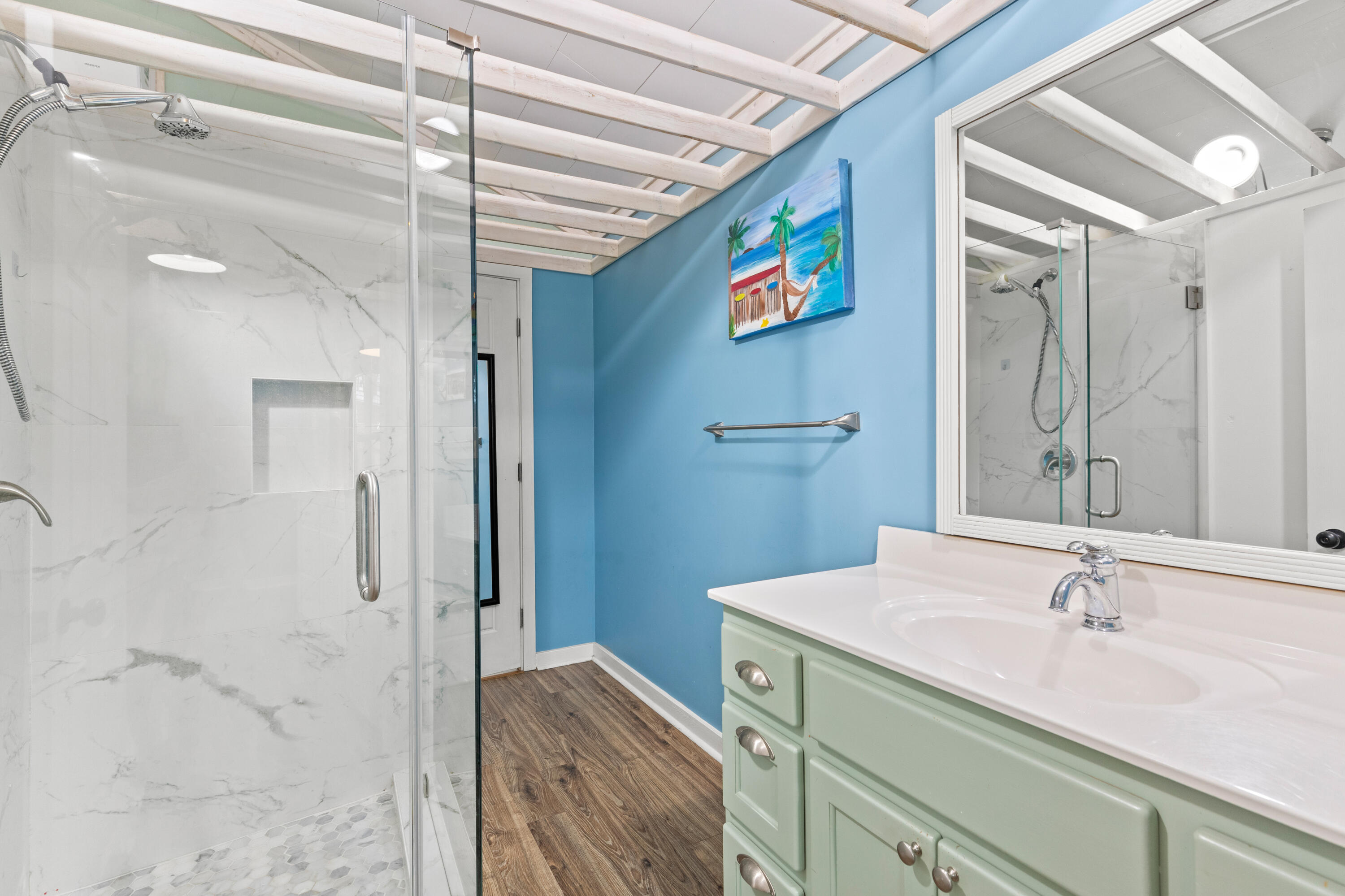 East hewitt - Residential Lease