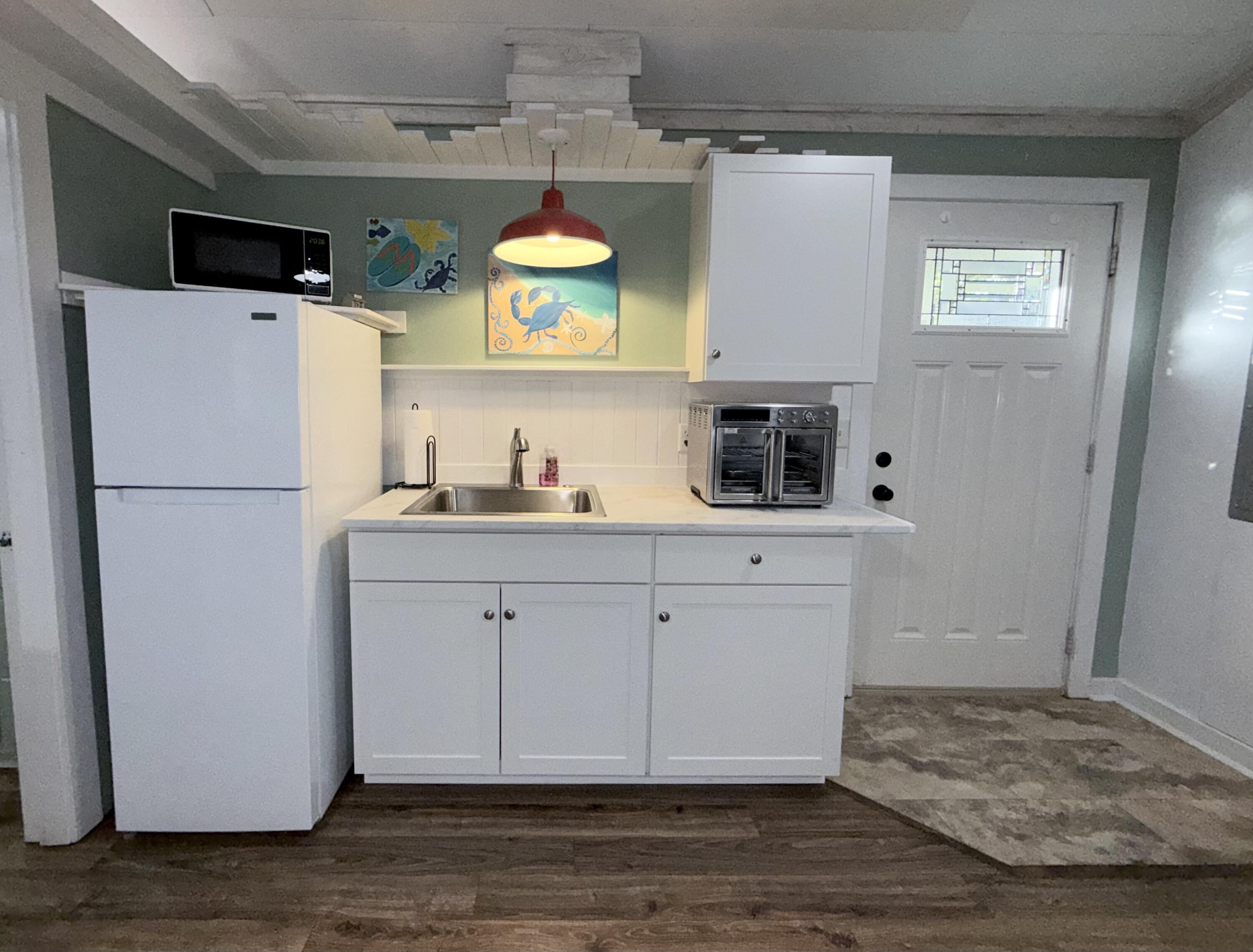 East hewitt - Residential Lease
