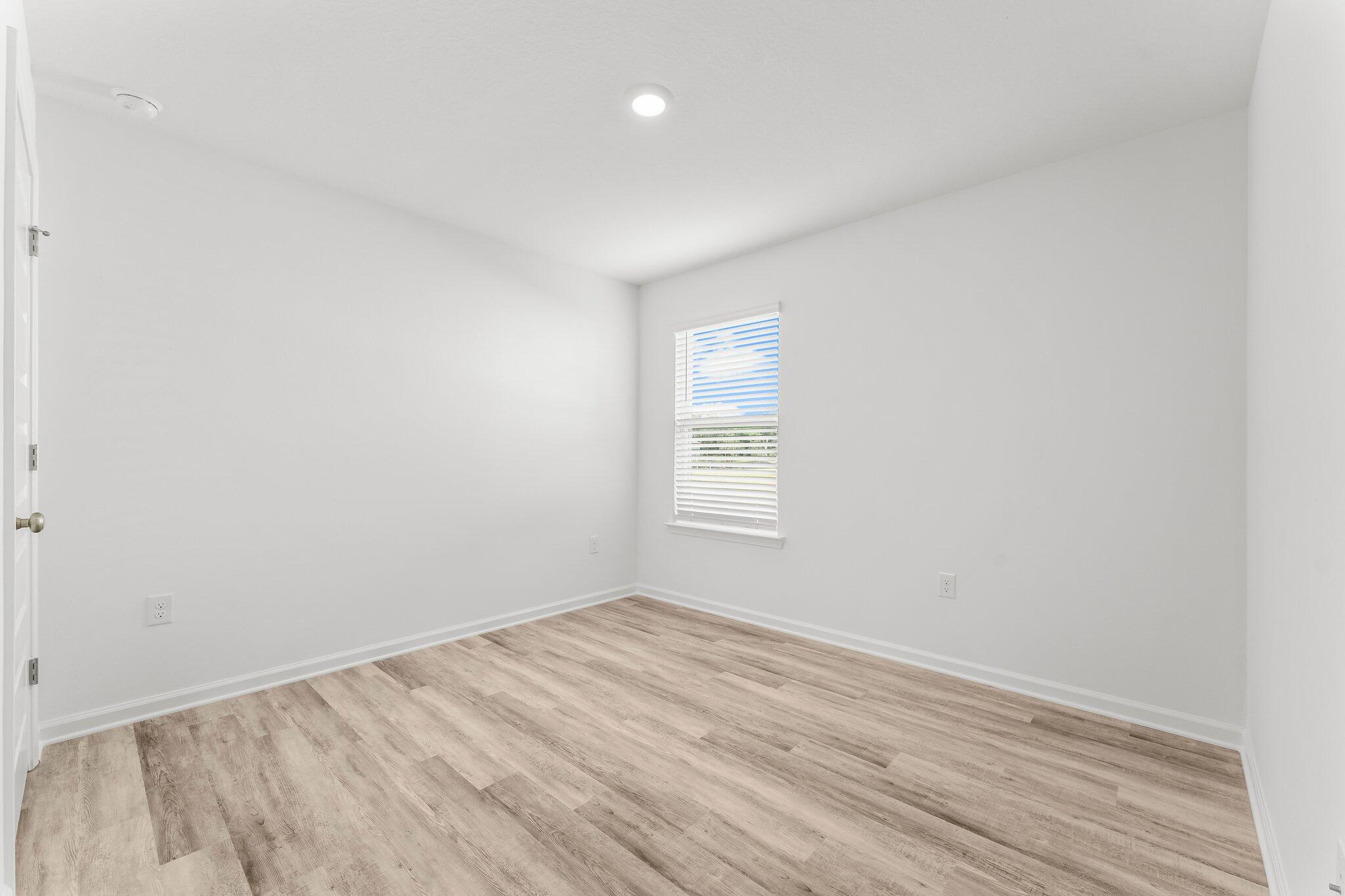 RIVERWALK PH I - Residential Lease