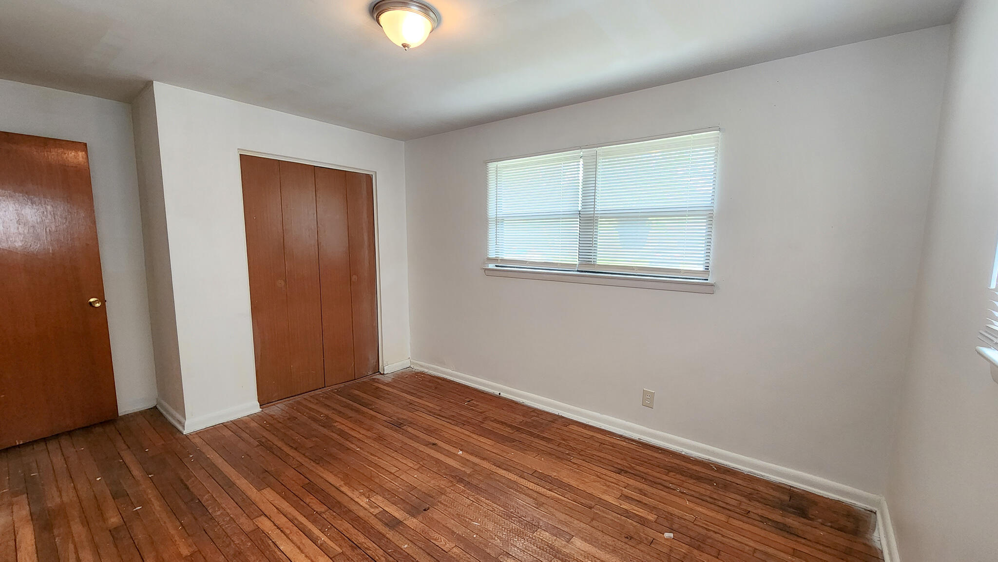 GARNIERS BEACH 6TH - Residential