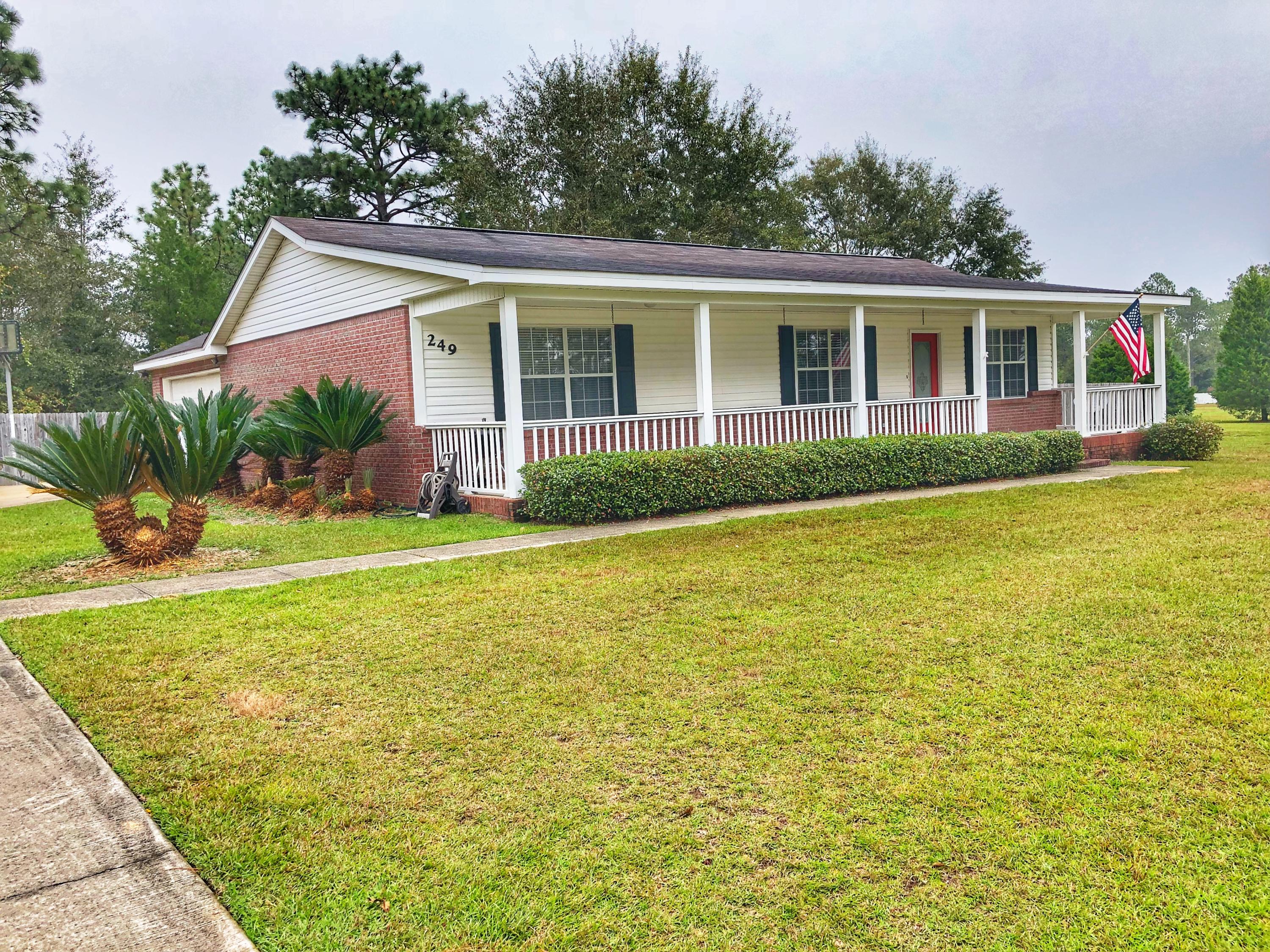 TEN LAKE ESTATES UNIT 1 - Residential