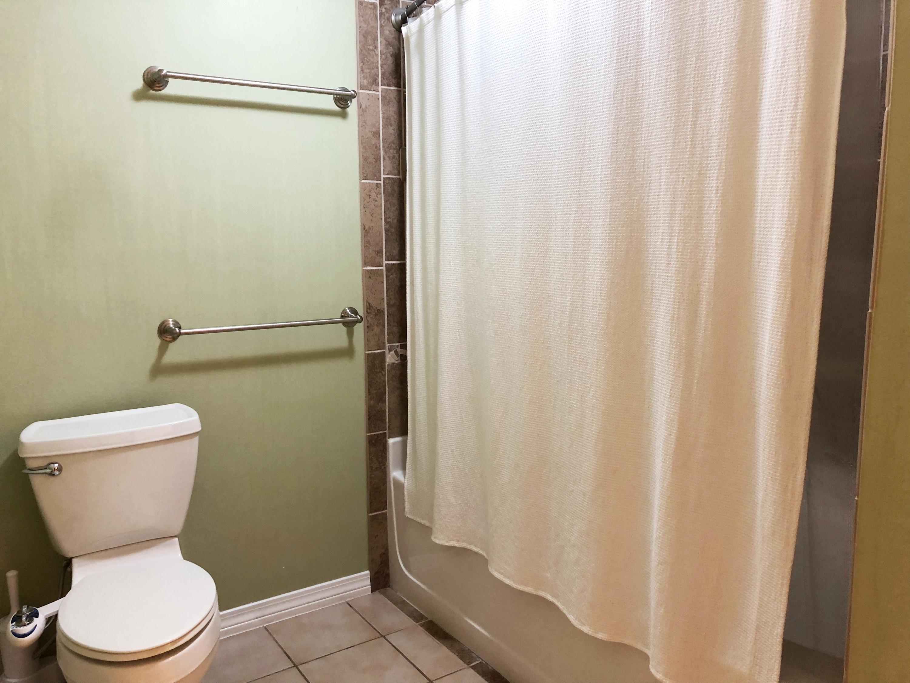 TEN LAKE ESTATES UNIT 1 - Residential