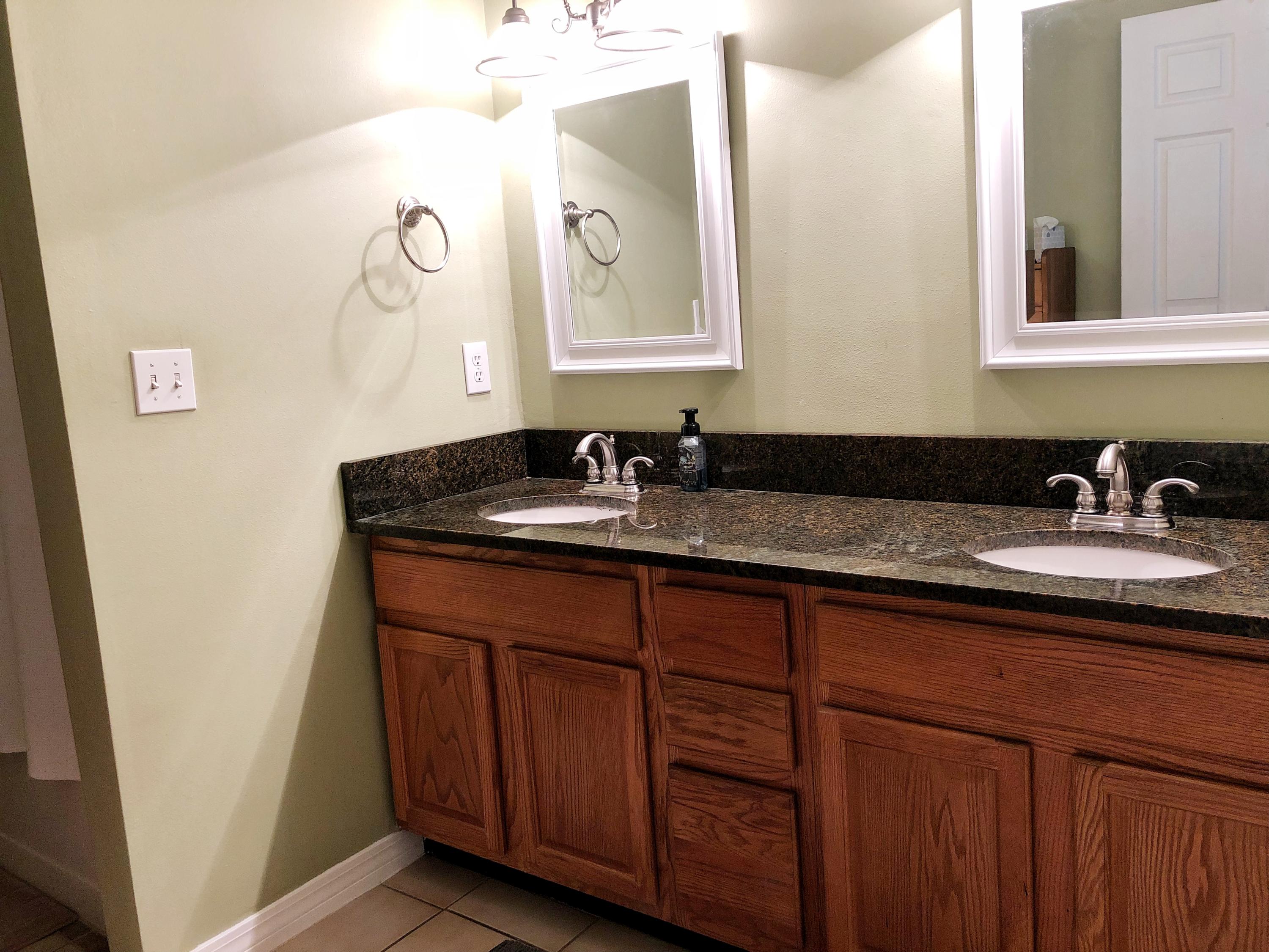 TEN LAKE ESTATES UNIT 1 - Residential