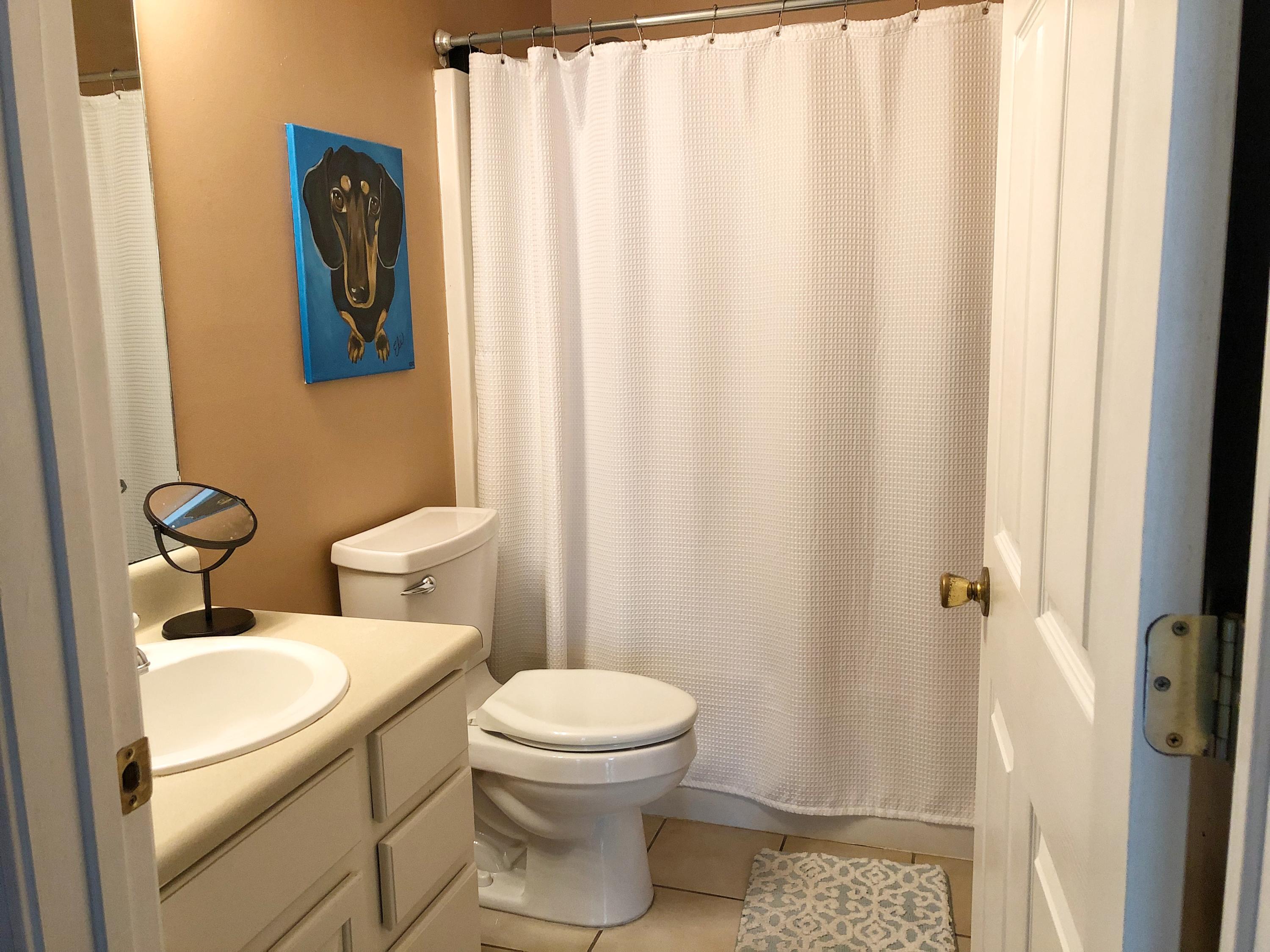 TEN LAKE ESTATES UNIT 1 - Residential