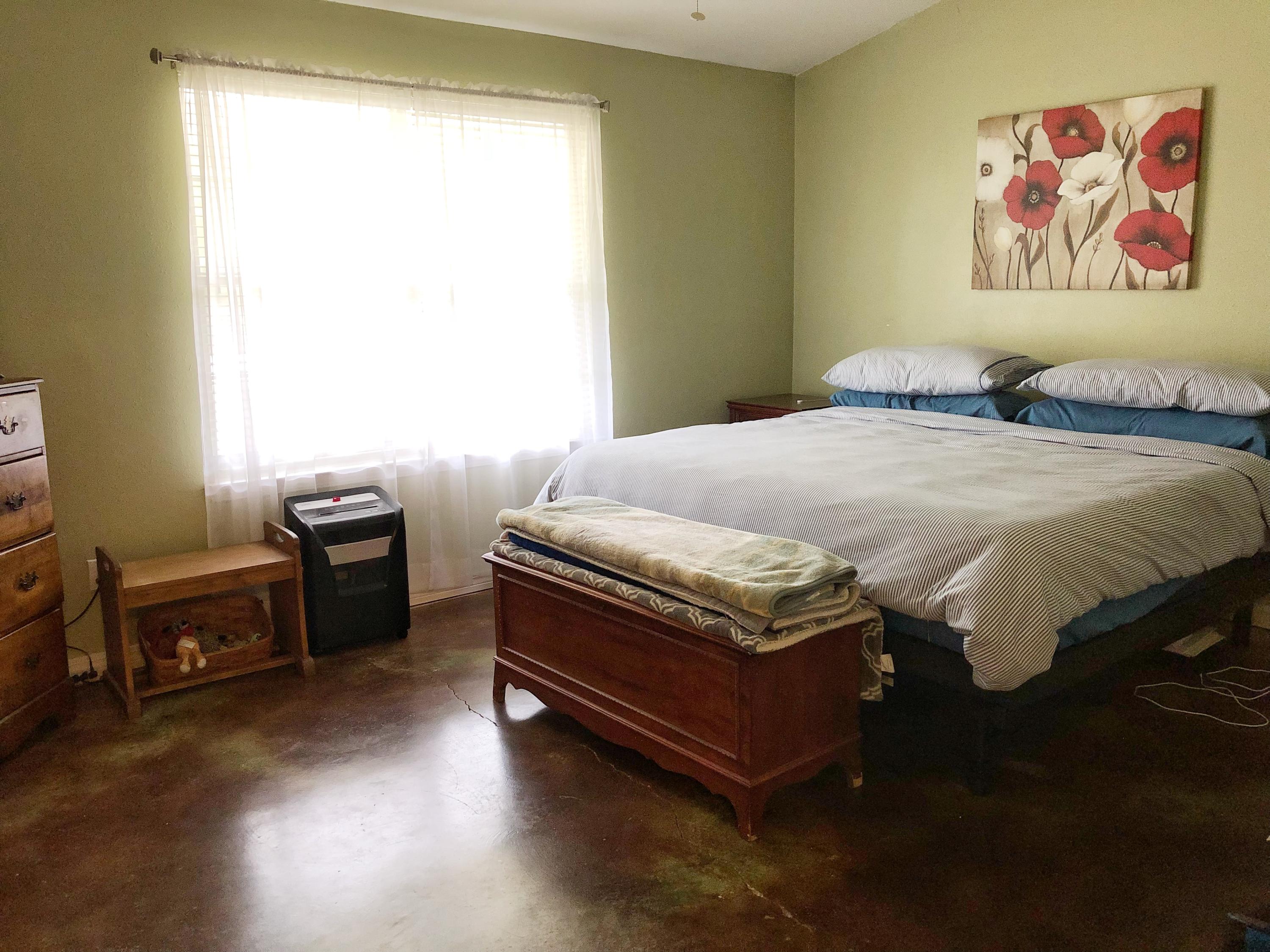 TEN LAKE ESTATES UNIT 1 - Residential