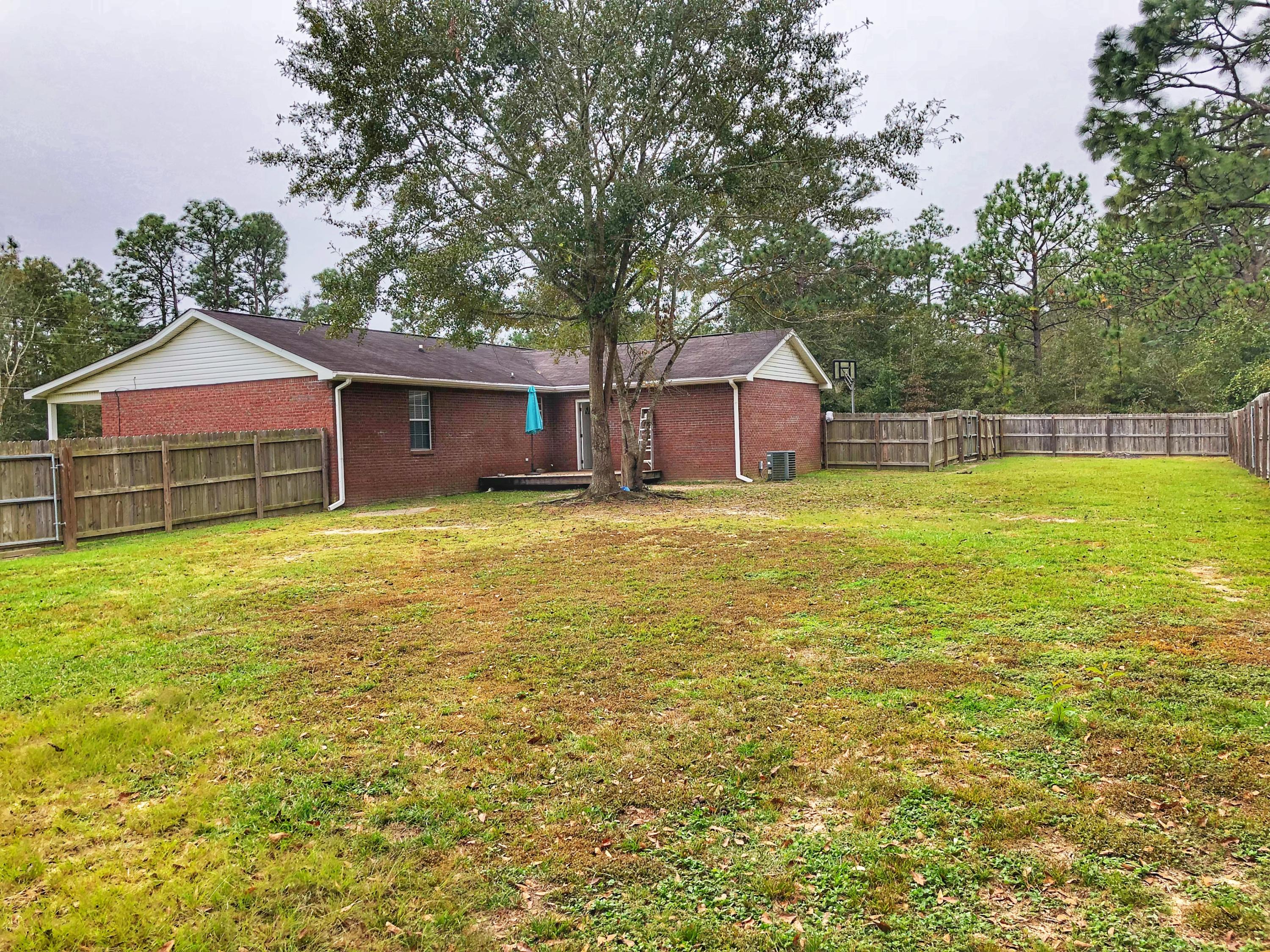 TEN LAKE ESTATES UNIT 1 - Residential