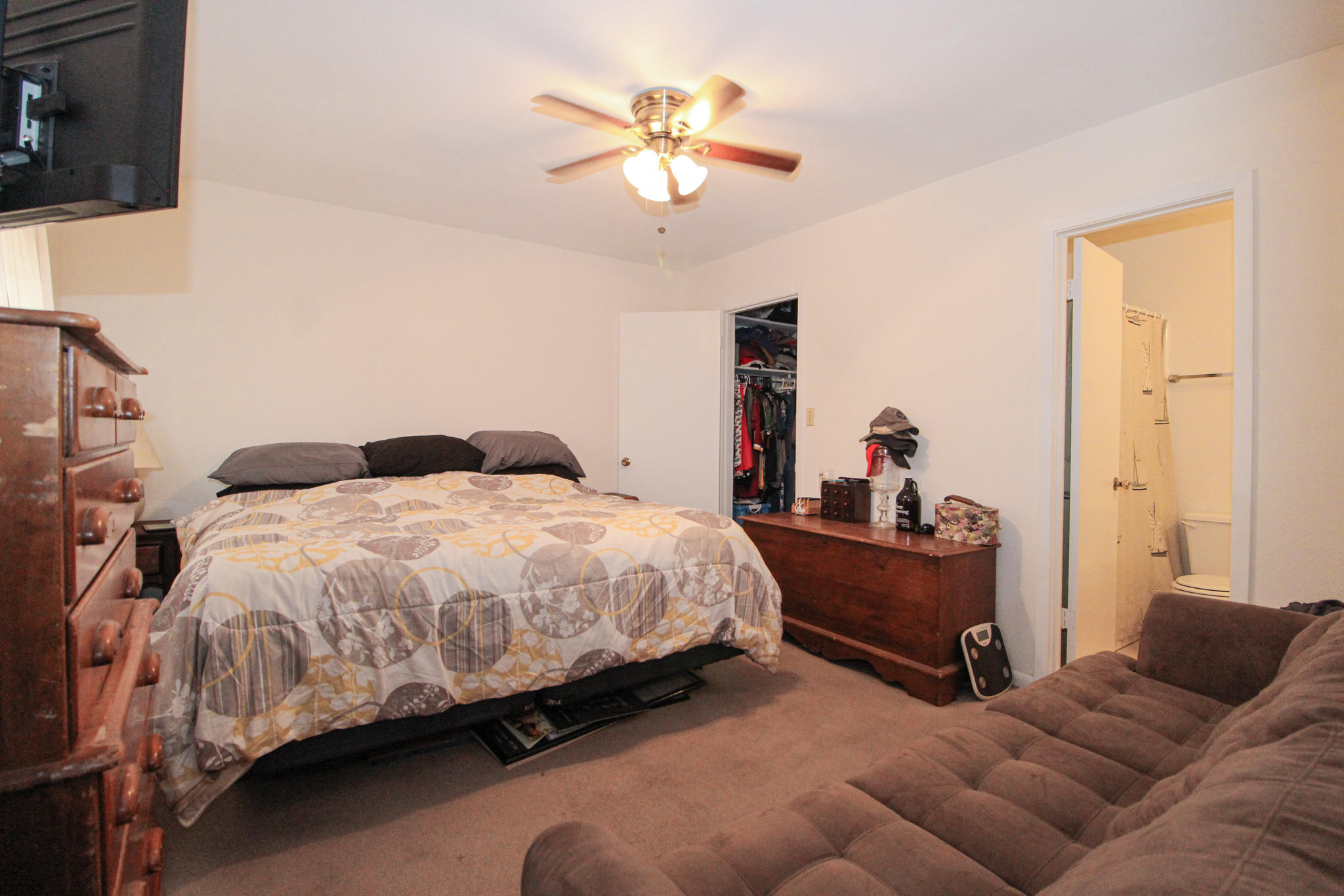 SHERRY WOODS - Residential