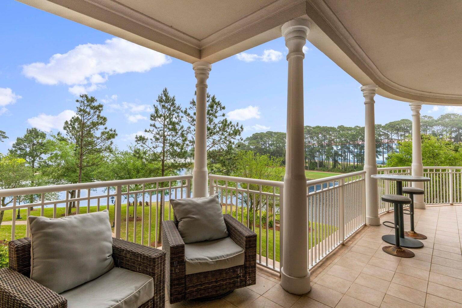 ONE WATER PLACE AT KELLY PLANTATION - Residential