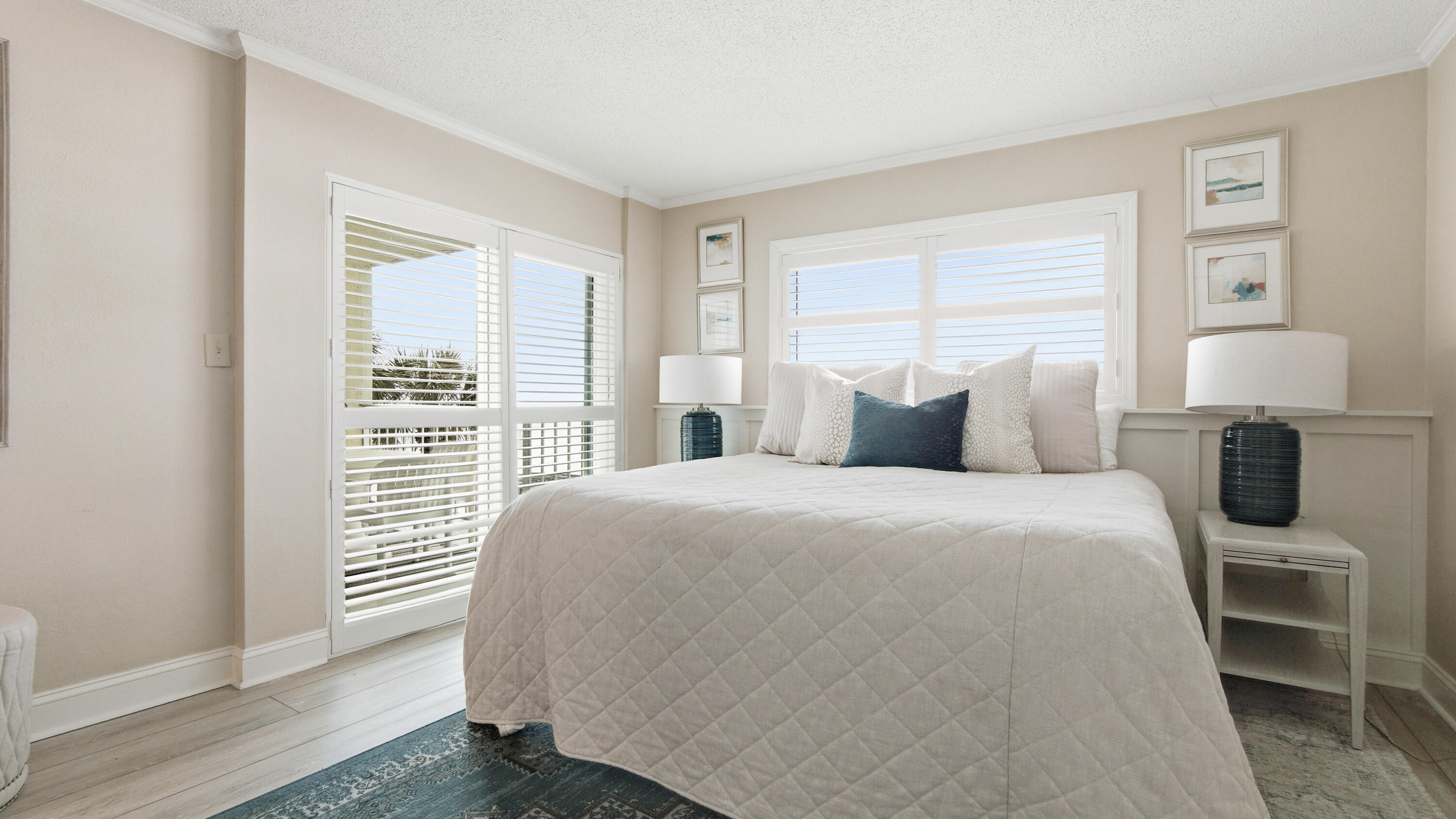 REGENCY TOWERS - Residential