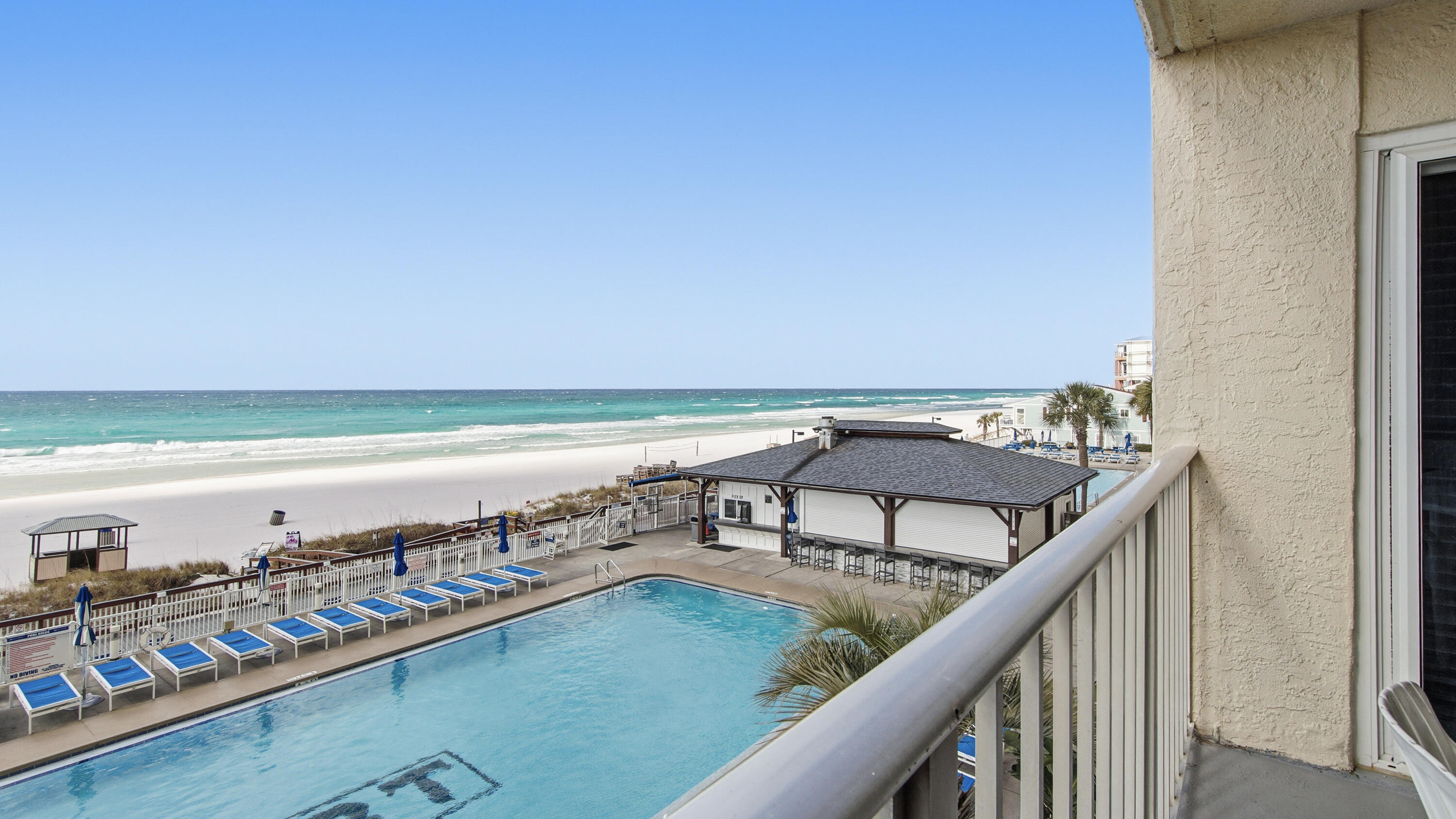 REGENCY TOWERS - Residential