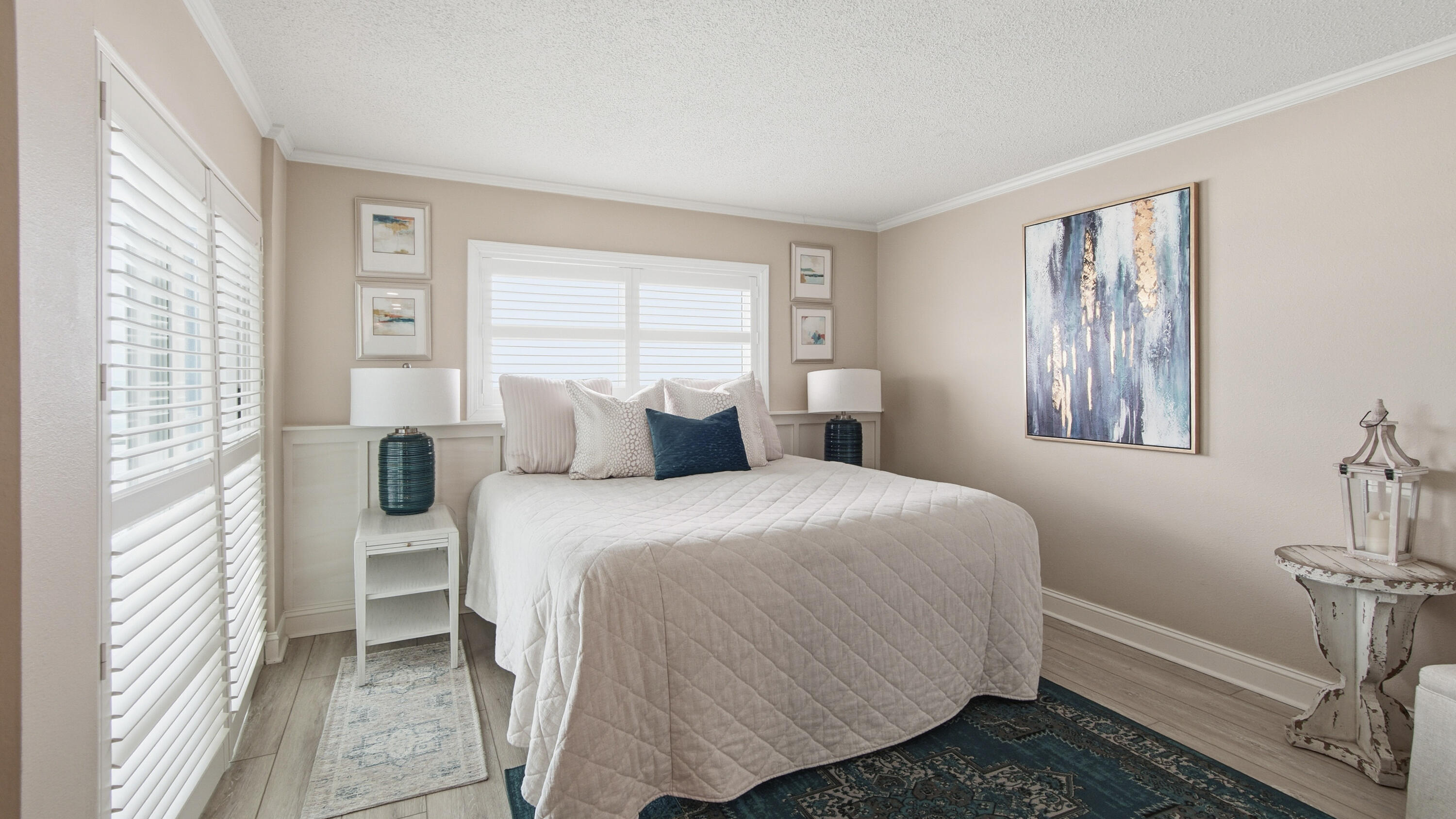 REGENCY TOWERS - Residential