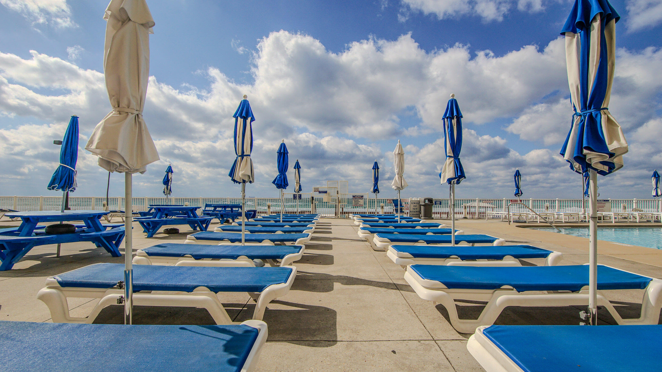 REGENCY TOWERS - Residential