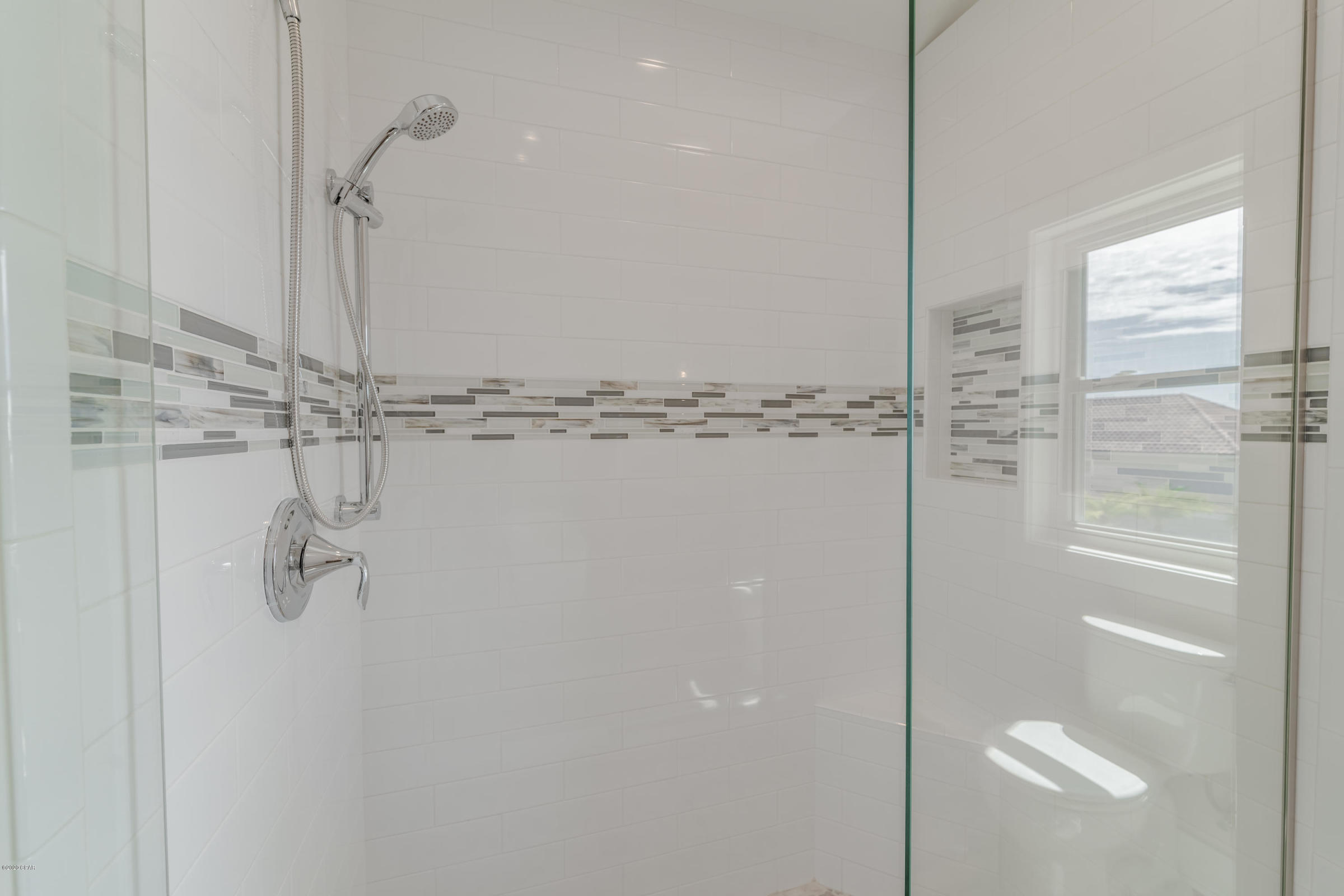 LAGUNA BEACH - Residential