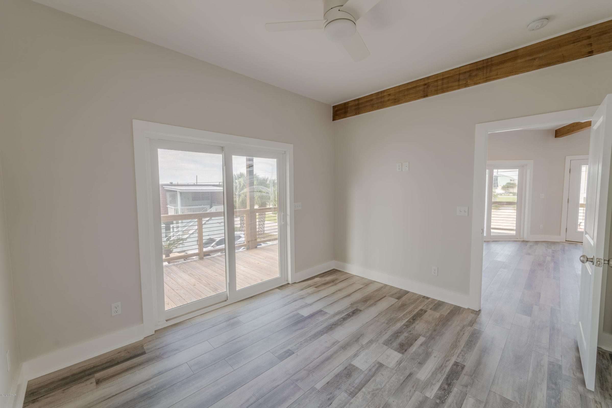 LAGUNA BEACH - Residential