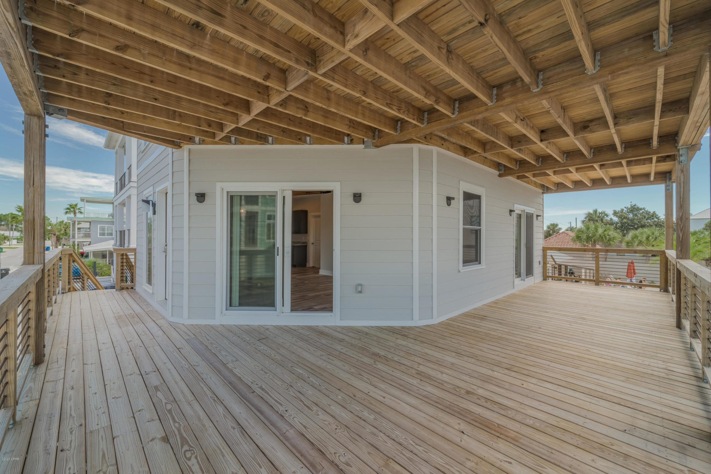 LAGUNA BEACH - Residential