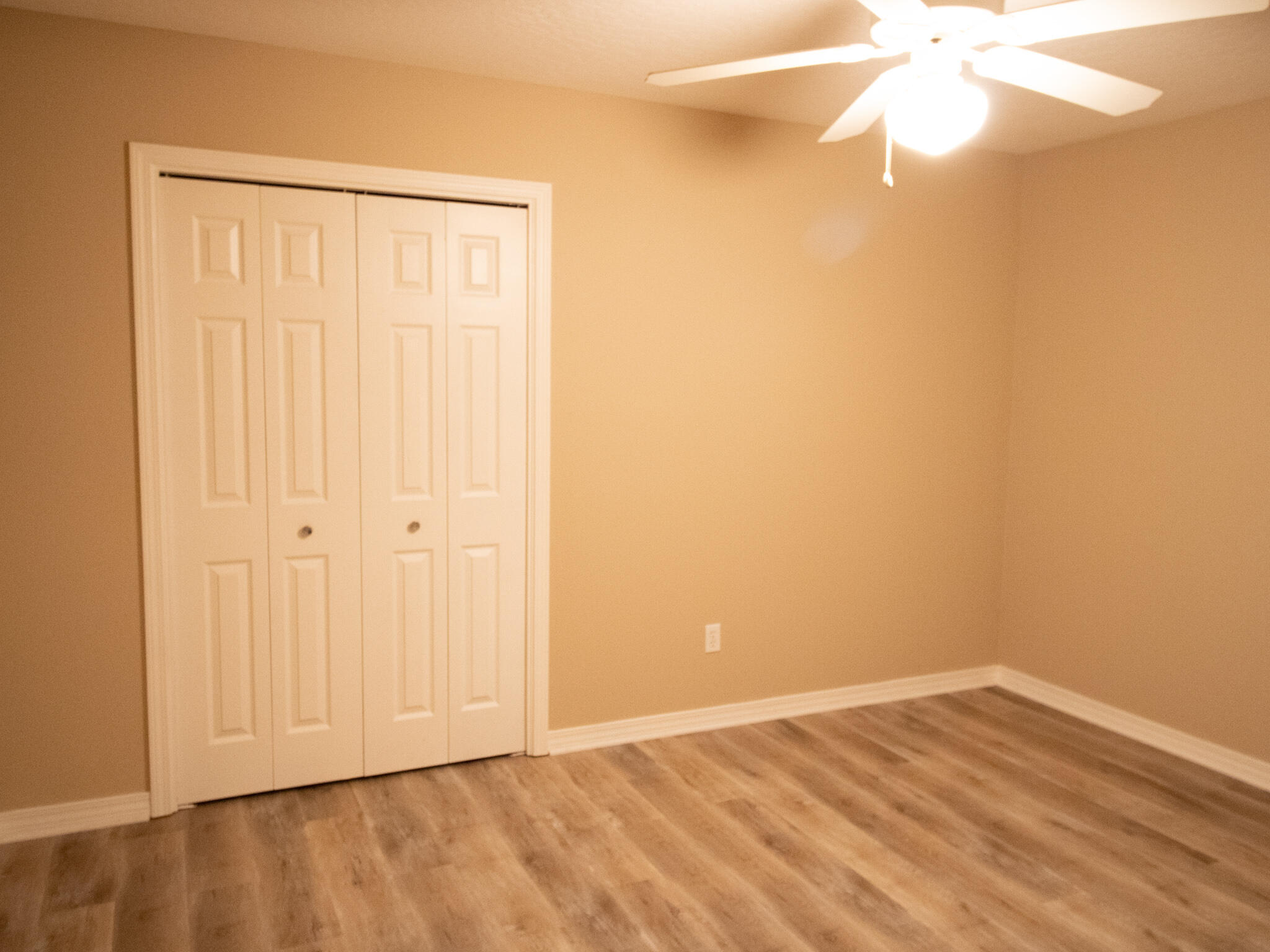 RACETRACK ROAD 1ST - Residential