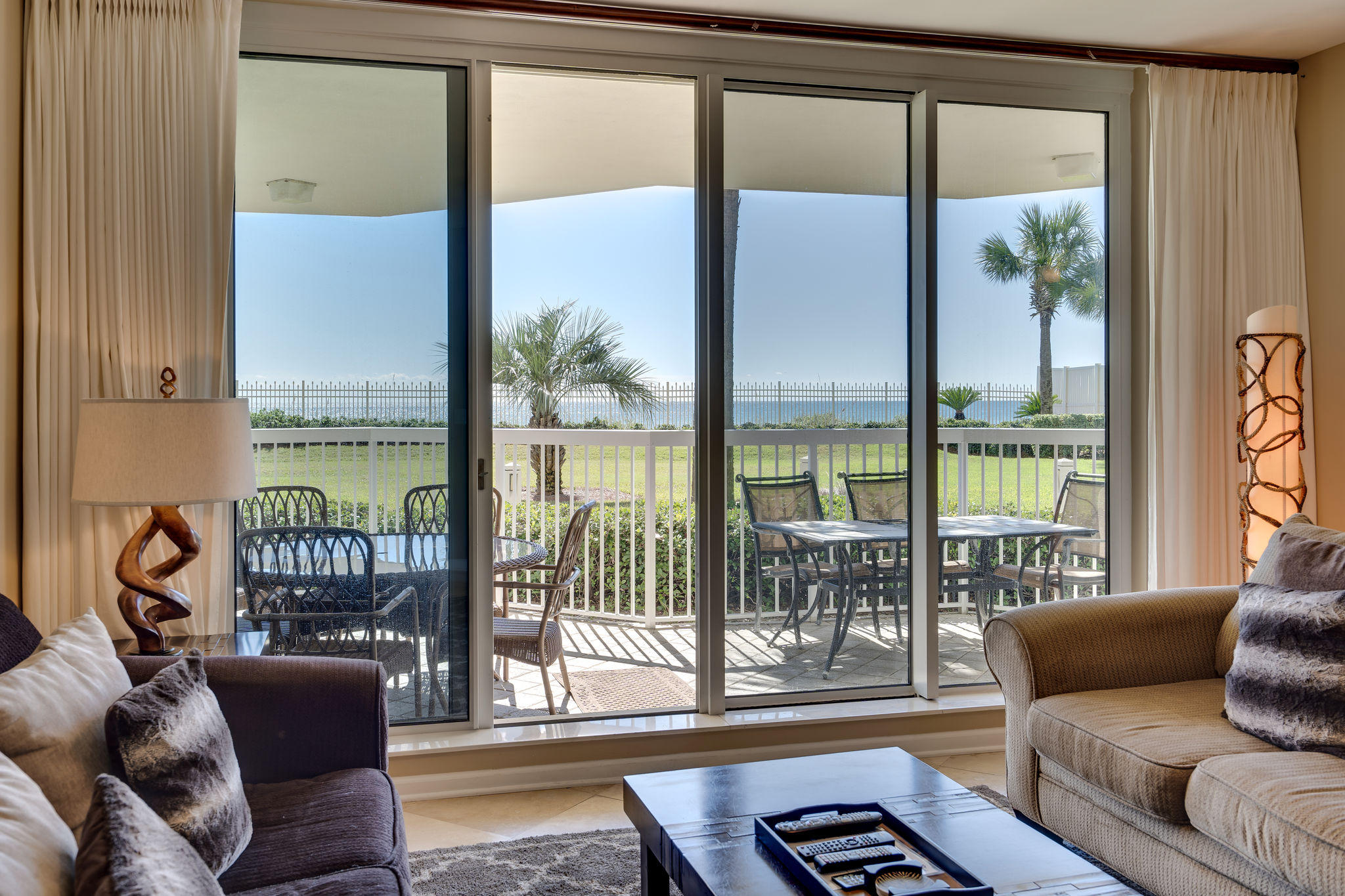 SILVER BEACH TOWERS - Residential