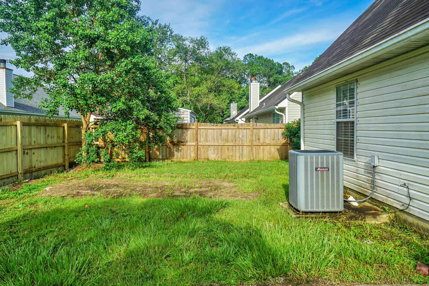 SOUTHVIEW ESTATES PH IV LOT 11 BLK A - Residential