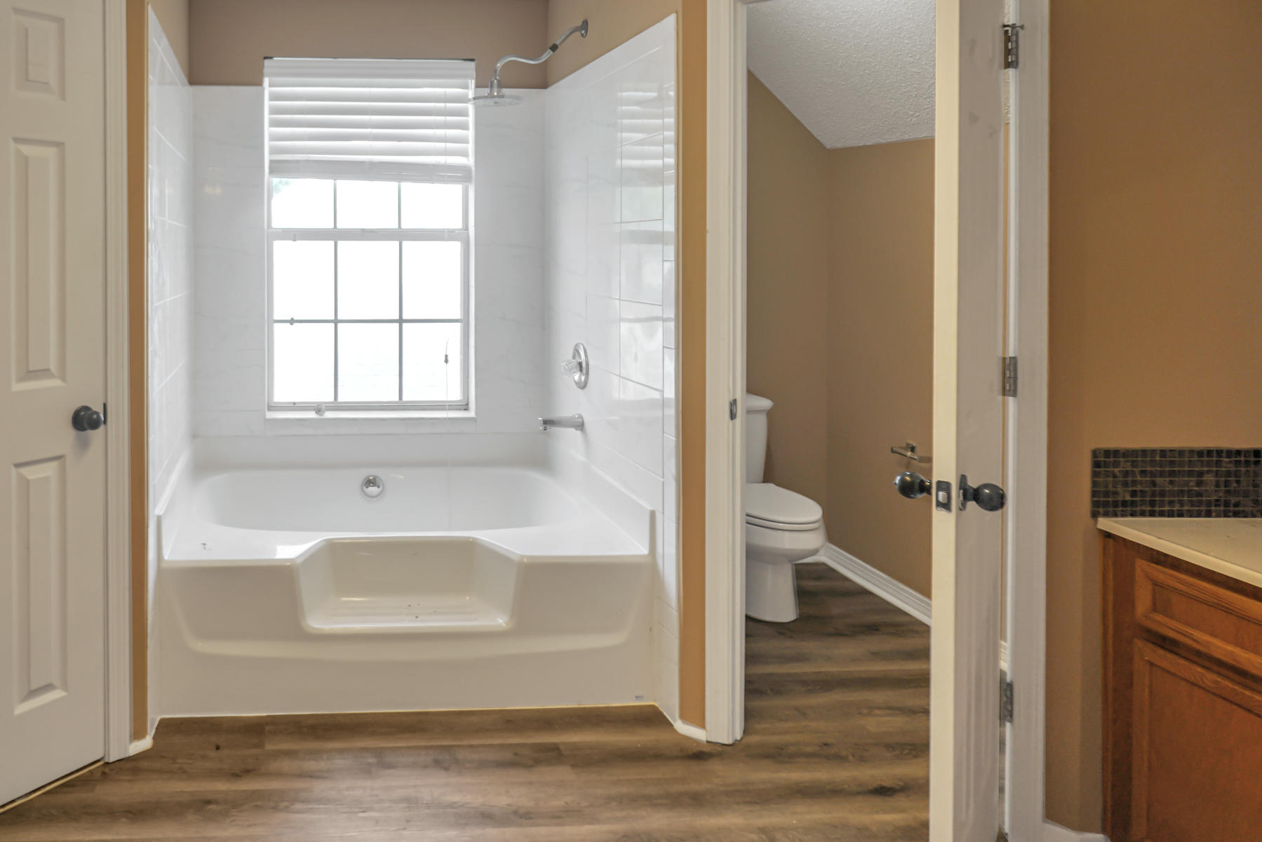 SOUTHVIEW ESTATES PH IV LOT 11 BLK A - Residential