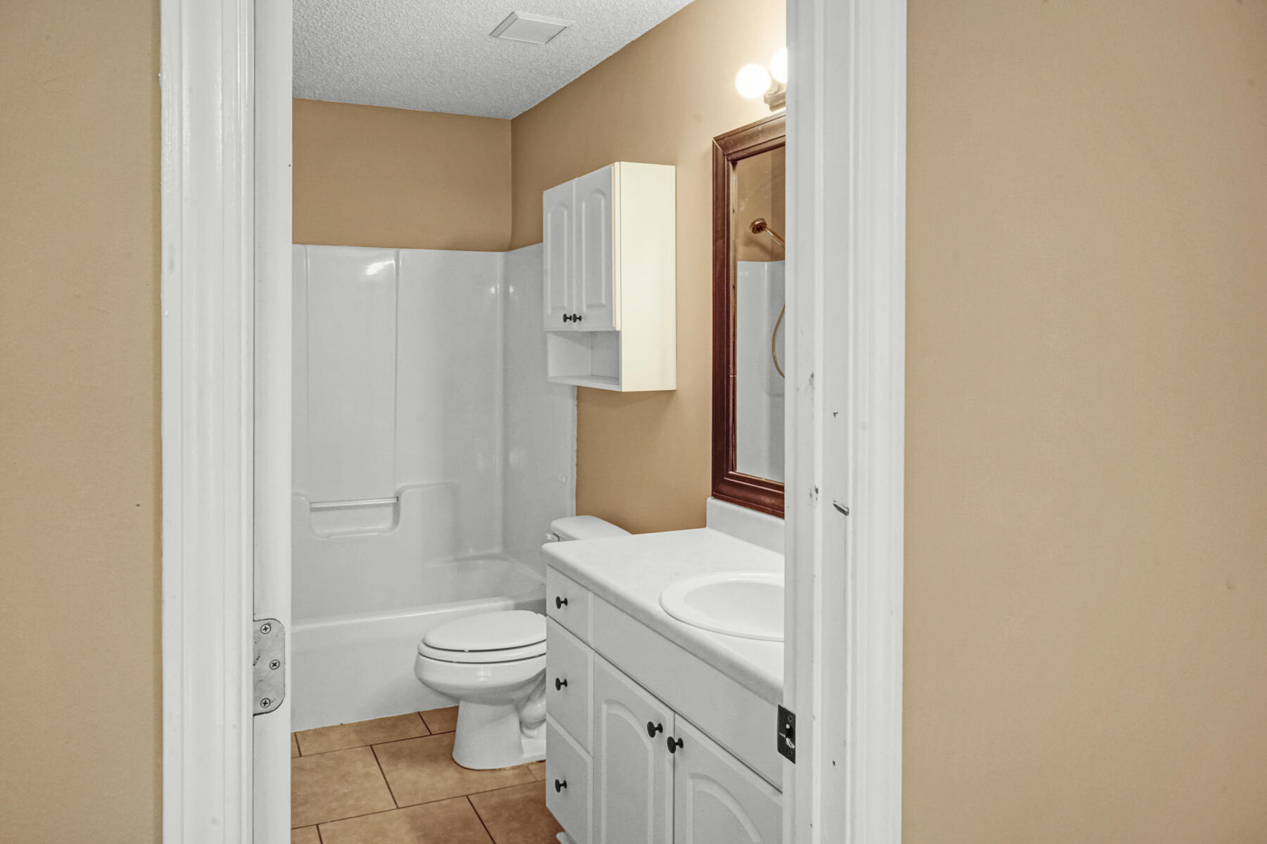 SOUTHVIEW ESTATES PH IV LOT 11 BLK A - Residential